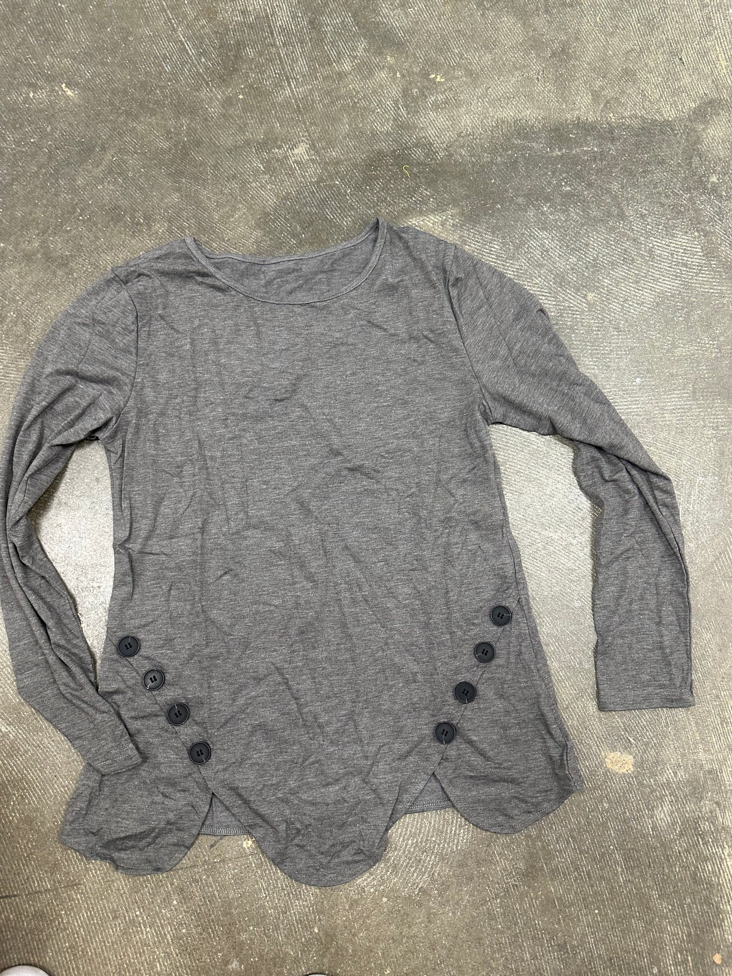 zeyubird Spring Lightweight Womens Casual Crewneck Pullover Tops Tshirts Long Sleeve Shirts for Women Gray (Small, But Looks LIke A Med/Large)