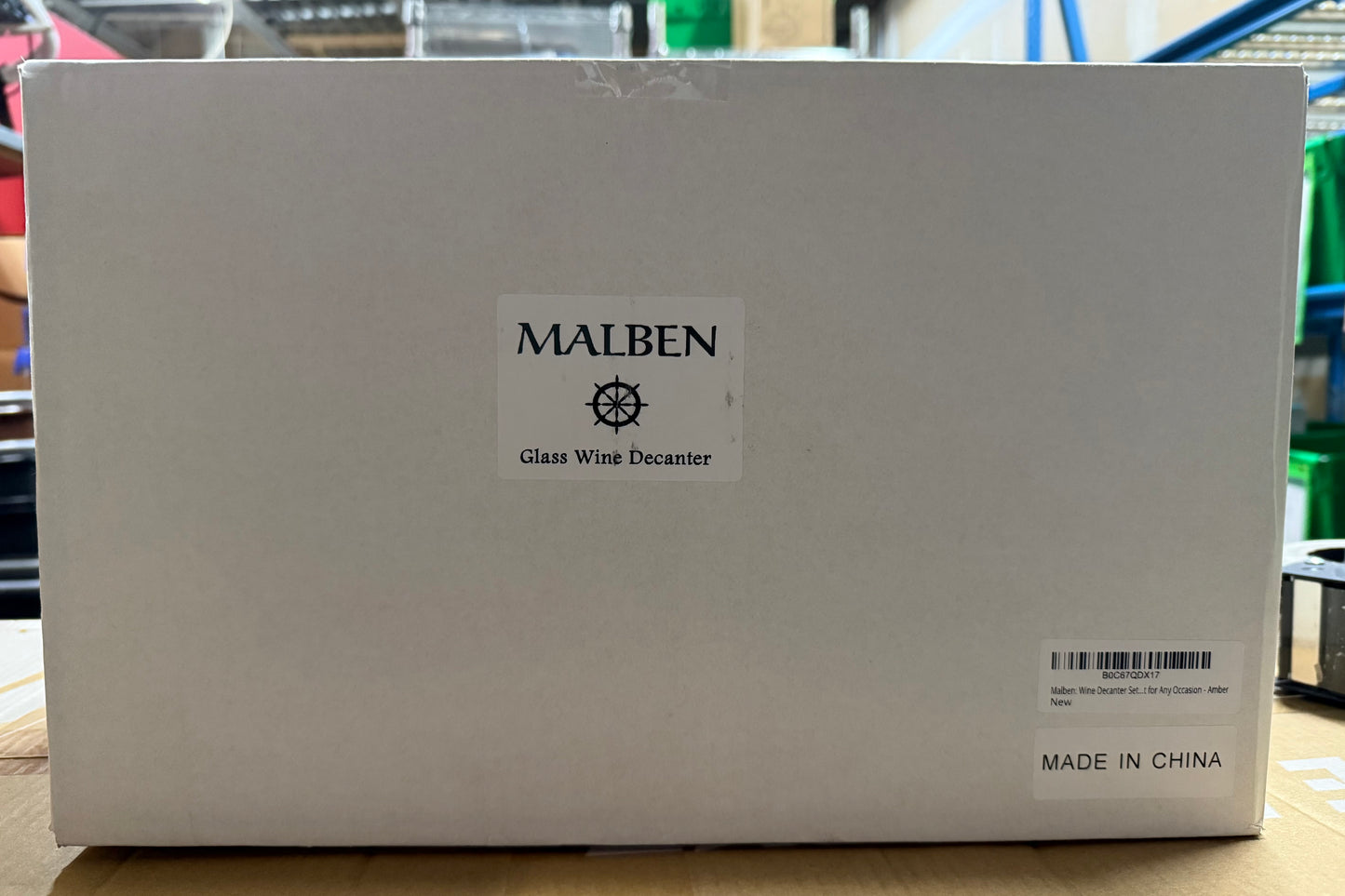 Wine Decanter Set with Four Glasses - Premium Wine and Whiskey