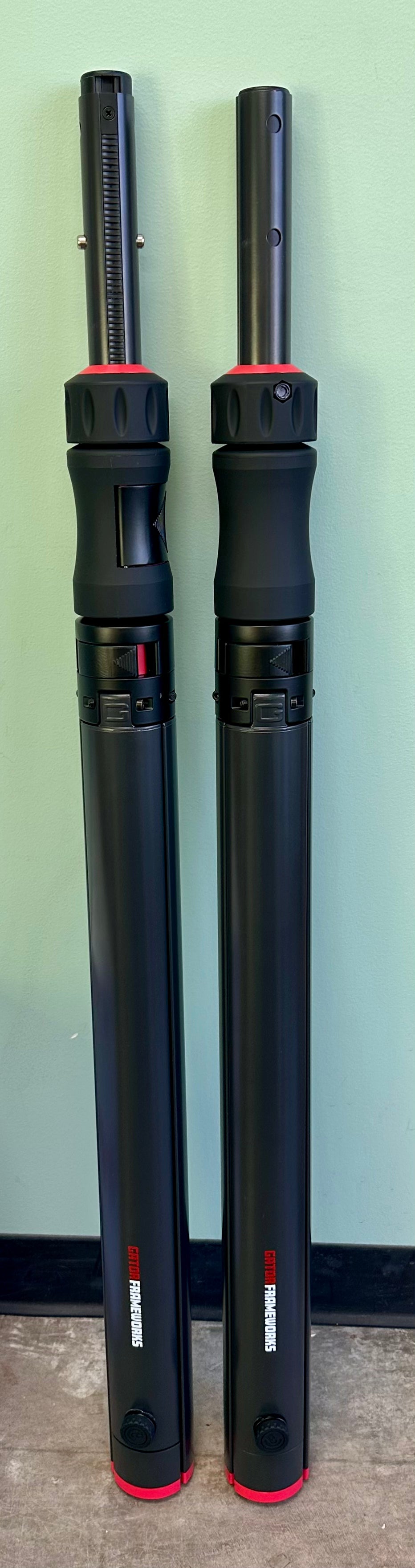 Gator Frameworks ID Series Speaker Stand Set with Padded Nylon Carry Bag, Set of 2 Stands (GFW-ID-SPKRSET) (R792)