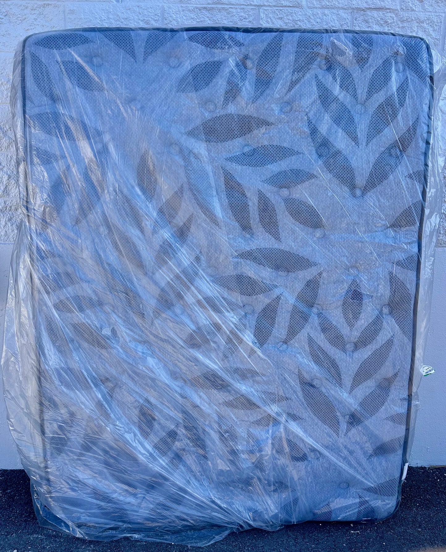 Open Queen Size Mattress, 12” (B1100)