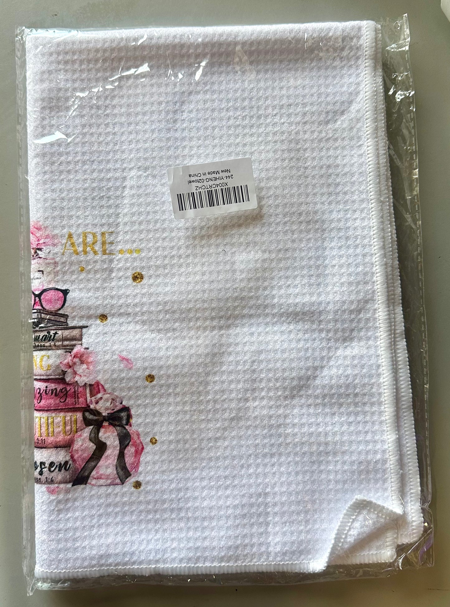 Pink Kitchen Towels Set of 2, Fashion Book Art Decorative Hand Towels for Bathroom, Girls Decor, Dish Tea Towels, Modern Kitchen Decor, 16x24 Inches