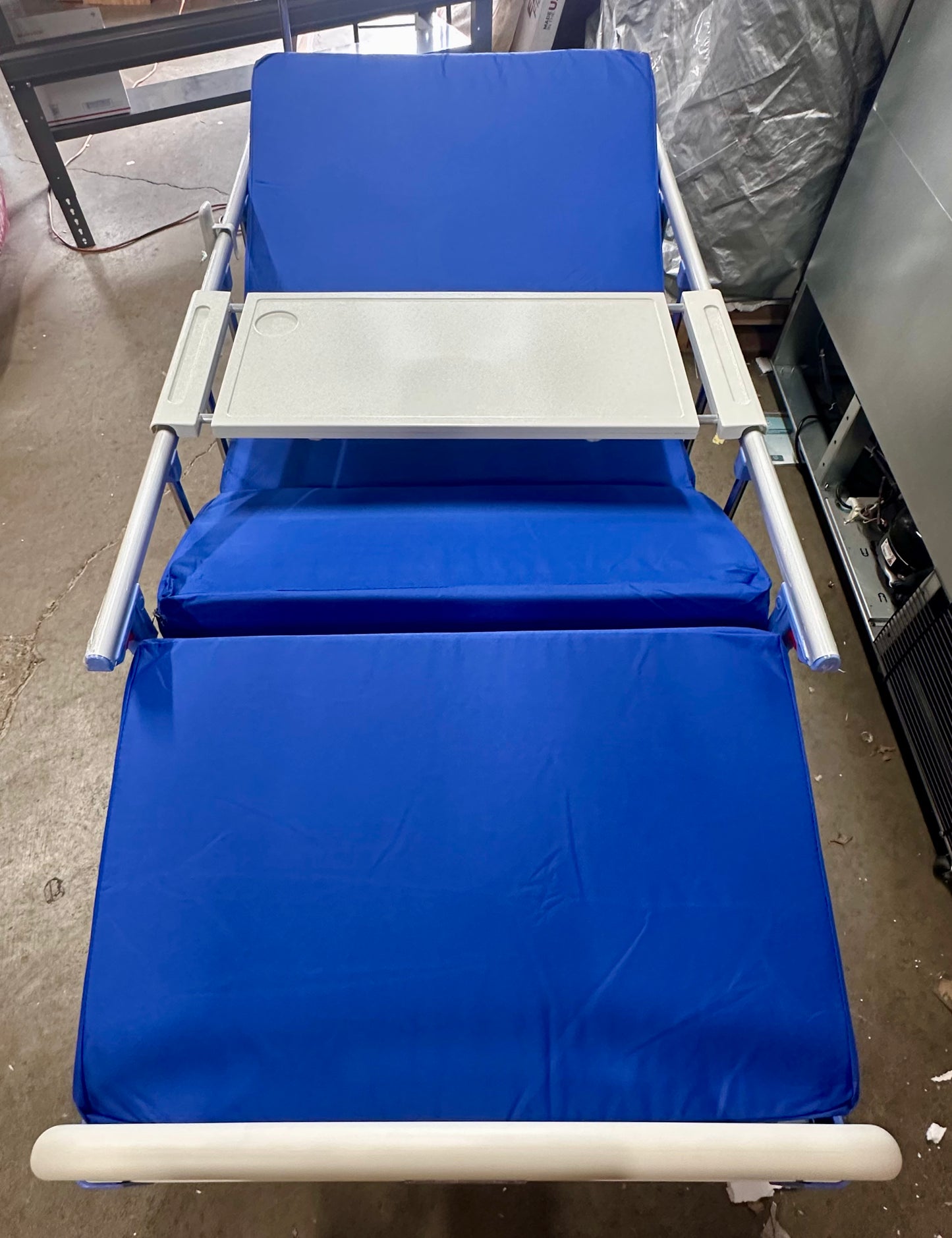 New - Hospital Bed Electric for Home Recovery Use, 530LBS Capacity, with IV Pole, Bed Tray and Mattress (B838)