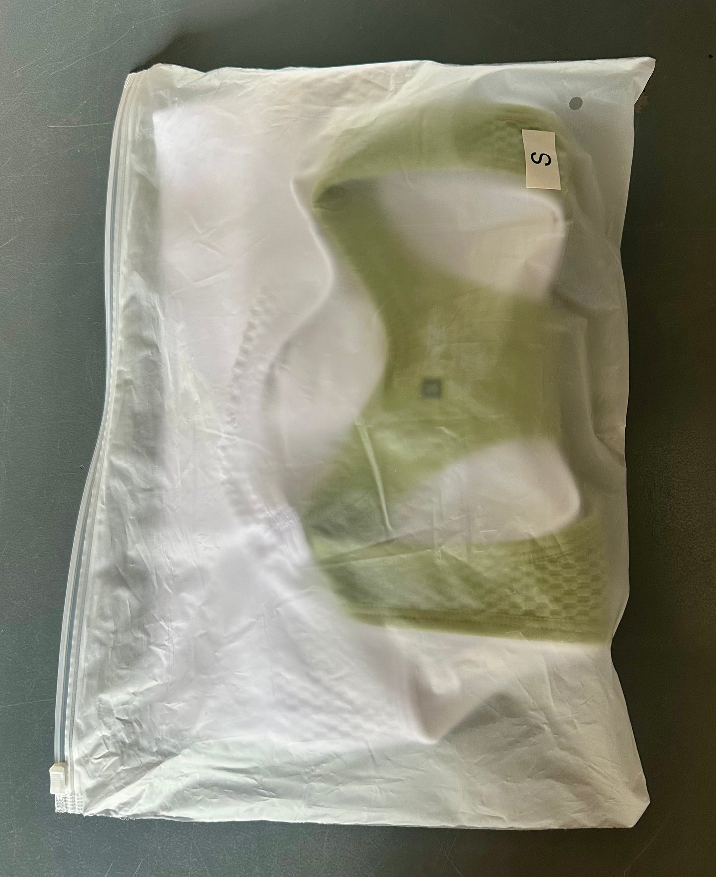 Women's Seamless Sports Bras-Padded High Impact Support Workout Bra Tops for Yoga Gym Fitness, White, Green (2 Pcs) (Size Small)