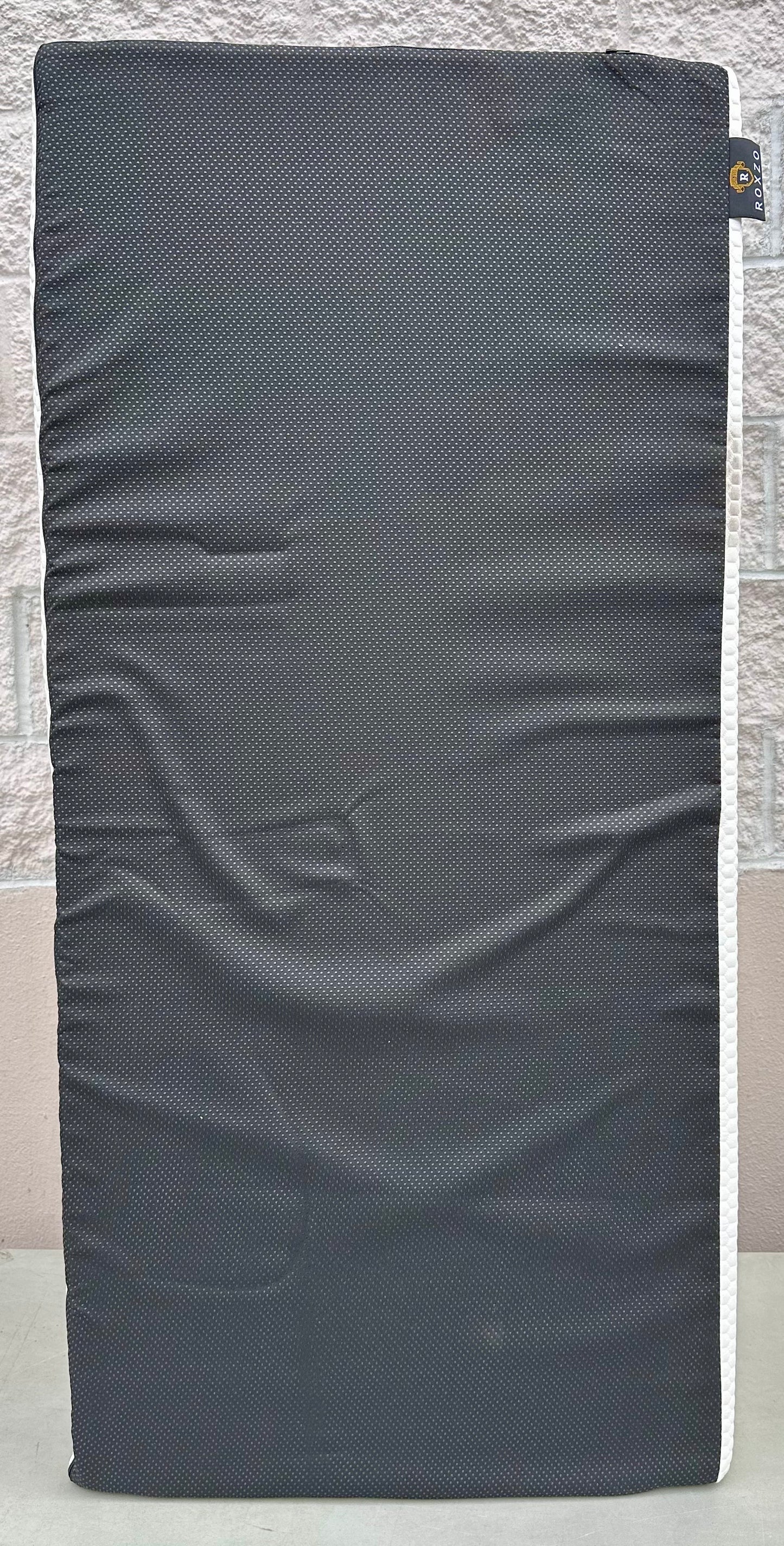 Full Size Tri-fold Mattress/ Mattress Topper, 6 Inch Memory Foam, Soft, Portable, Floor Guest Bed, 73x52x6 inches (B1047)