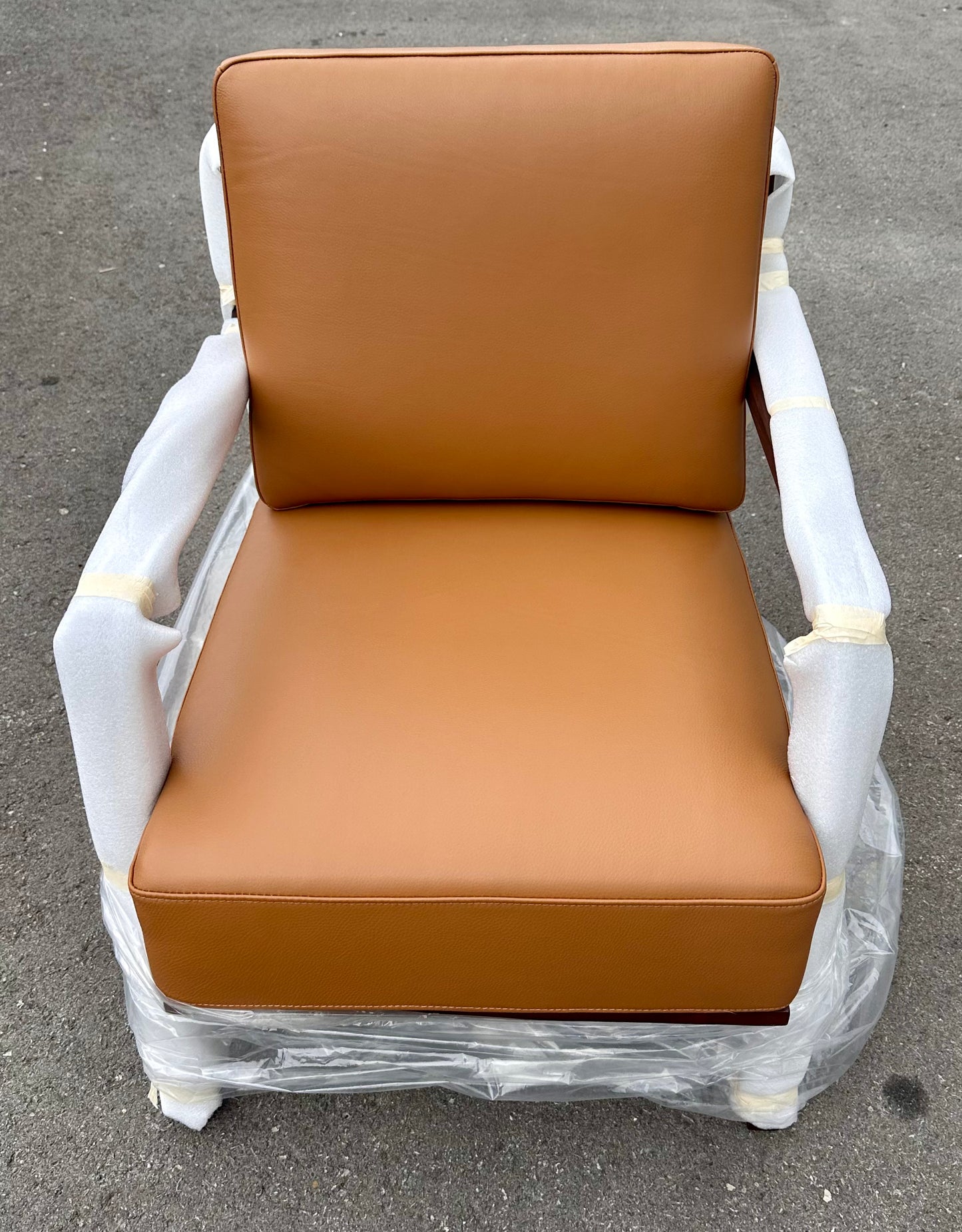 Valencia Ella Leather Accent Chair, Top Grain Nappa Leather, Mid-Century Modern Armchair with Sold Wood Frame for Living Room, Cognac (L1029)