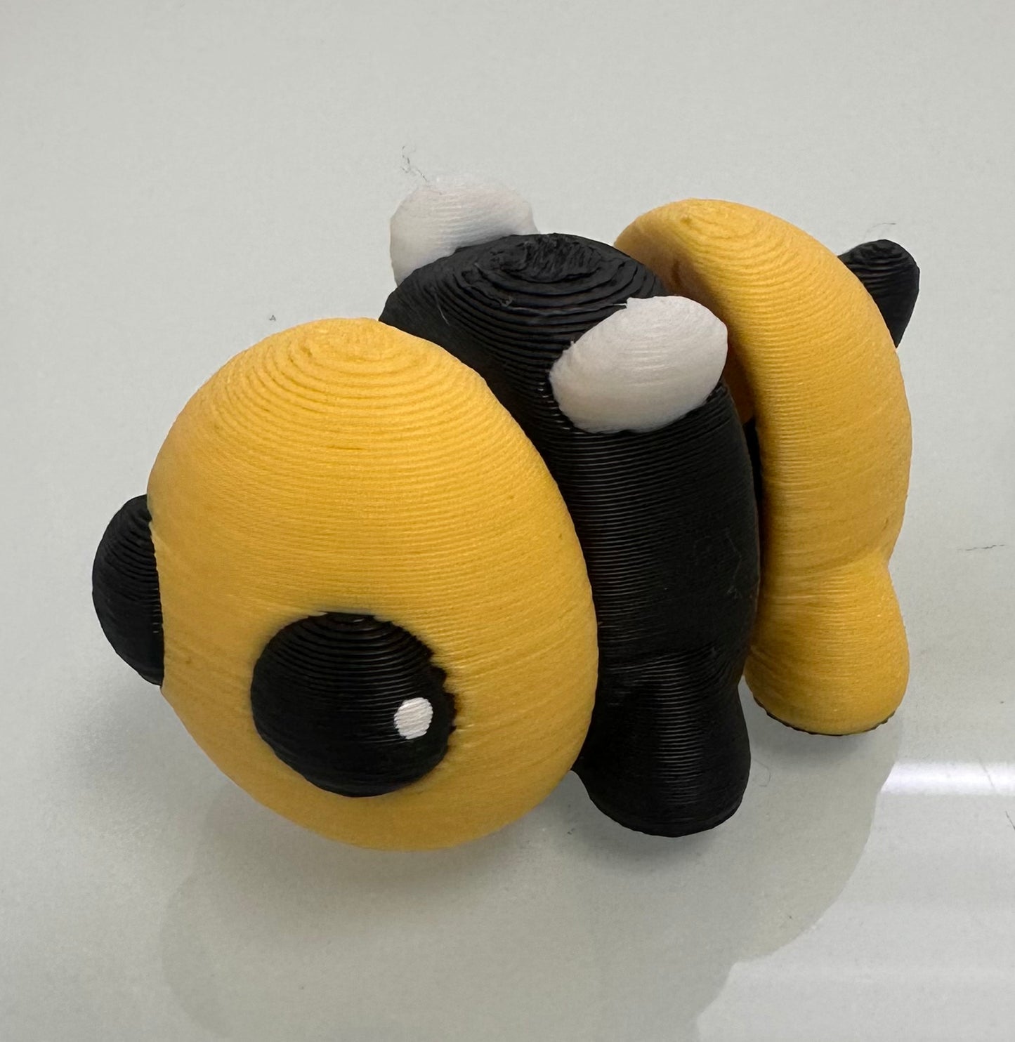 Bee Busy Bags including bag,writing pad, fun pen, colored pencil pack, stickers plus at least 4 sensory toys - plus a Bee fidget toy. Available in girls, boys and gender neutral collections. Age 2-6