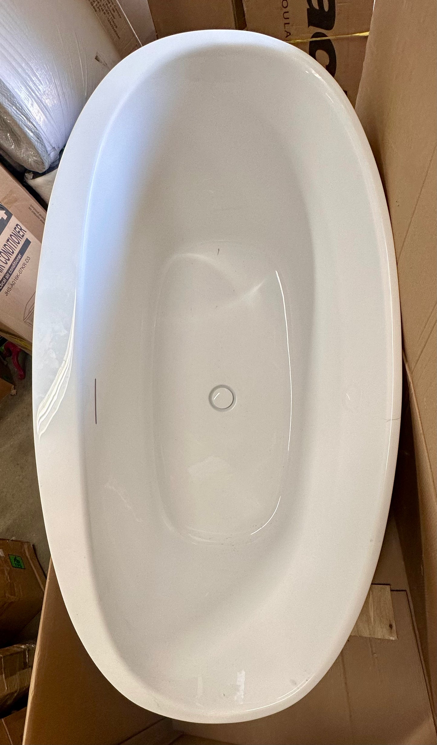 59" Acrylic Freestanding Bathtub, Tap Deck Bathtub, Soaking Tub with Integrated Overflow and Drain, CUPC Certified (R605)