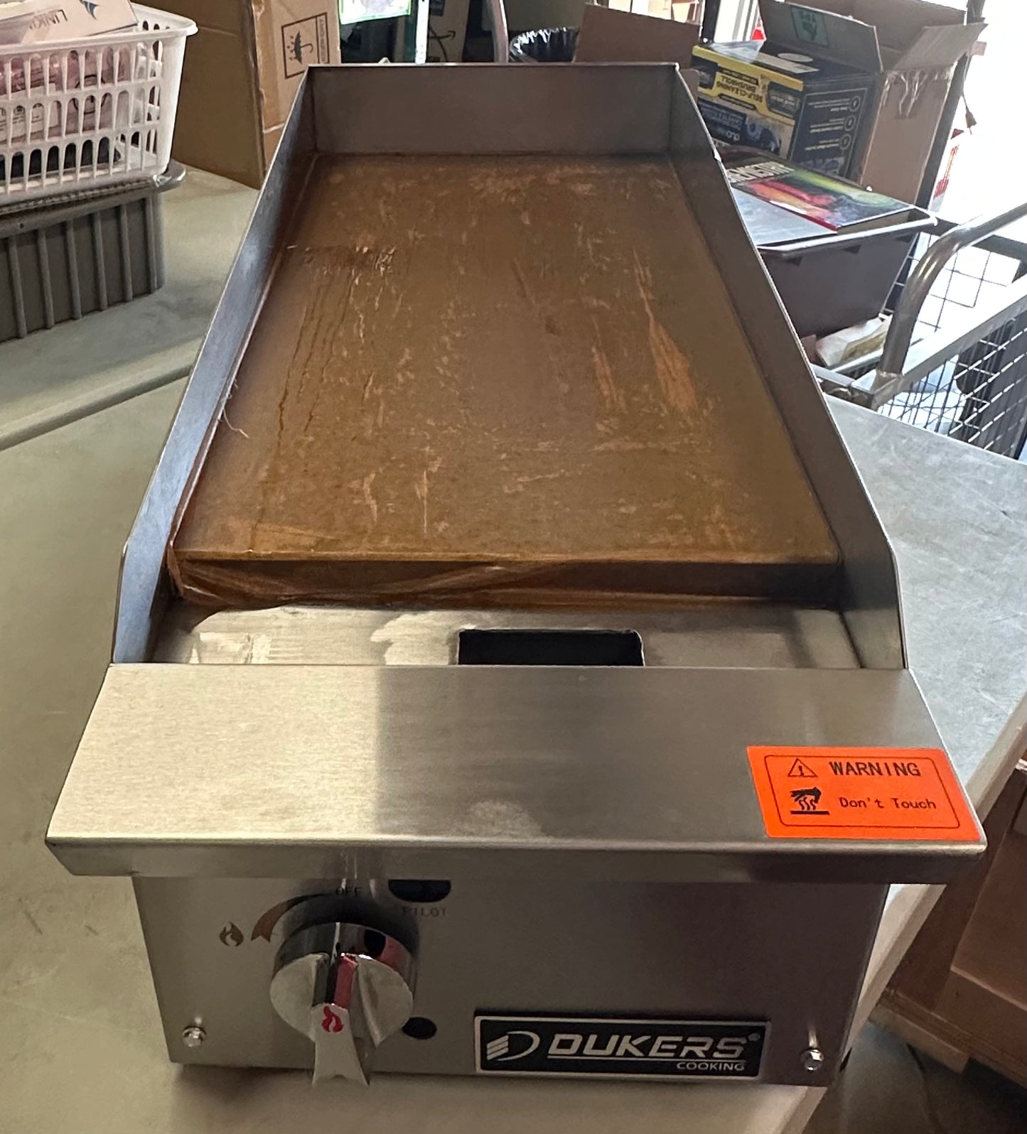 New - Dukers DCGMA12 12” Commercial Countertop Gas Griddle, 1 Burner, NG/LPG 30,000 BTU 1 inch Plate with Manual Controls (R551)