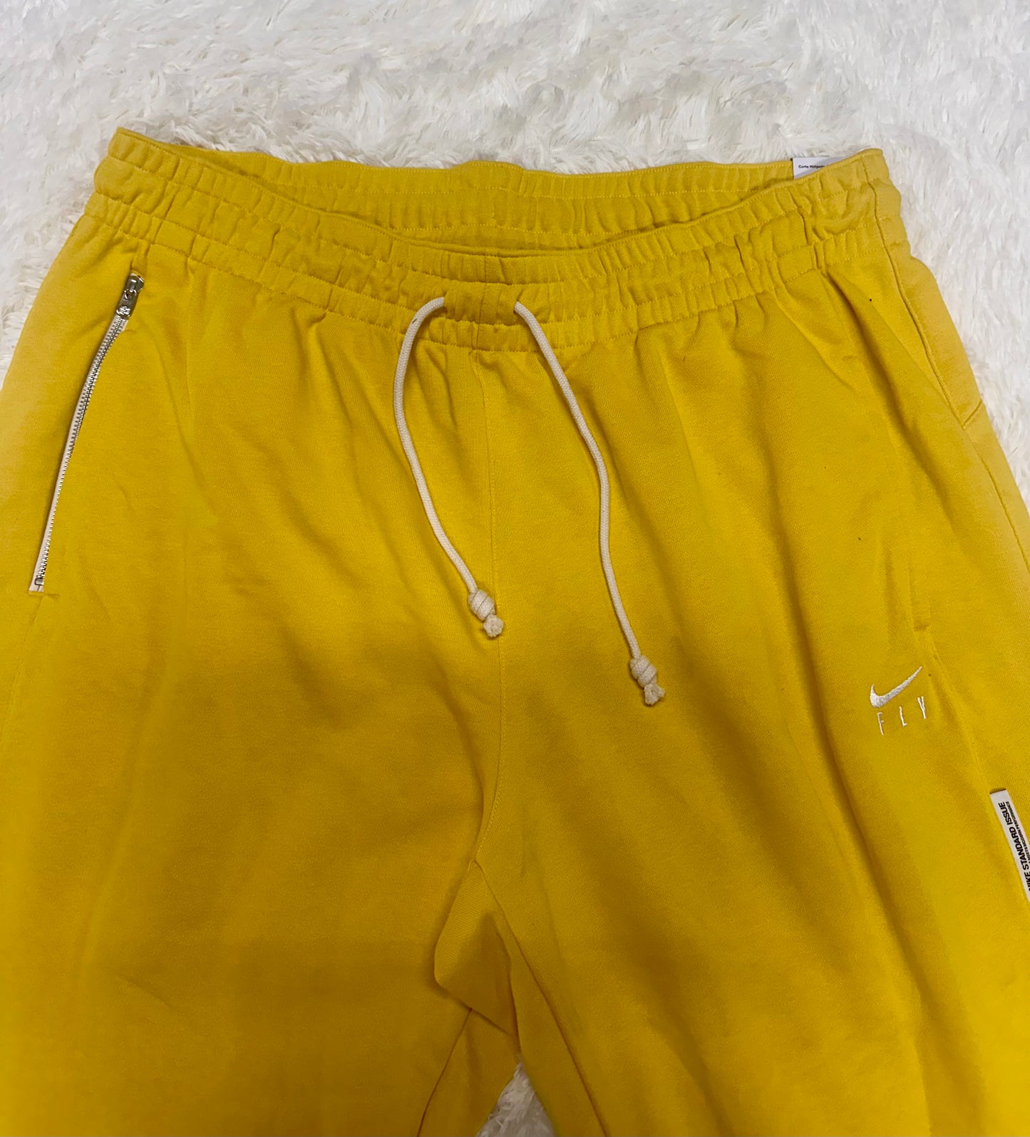 WMNS DRI-FIT SWOOSH FLY STANDARD ISSUE BASKETBALL PANTS (VIVID SULFUR) (Size 2X, Loose Fit)