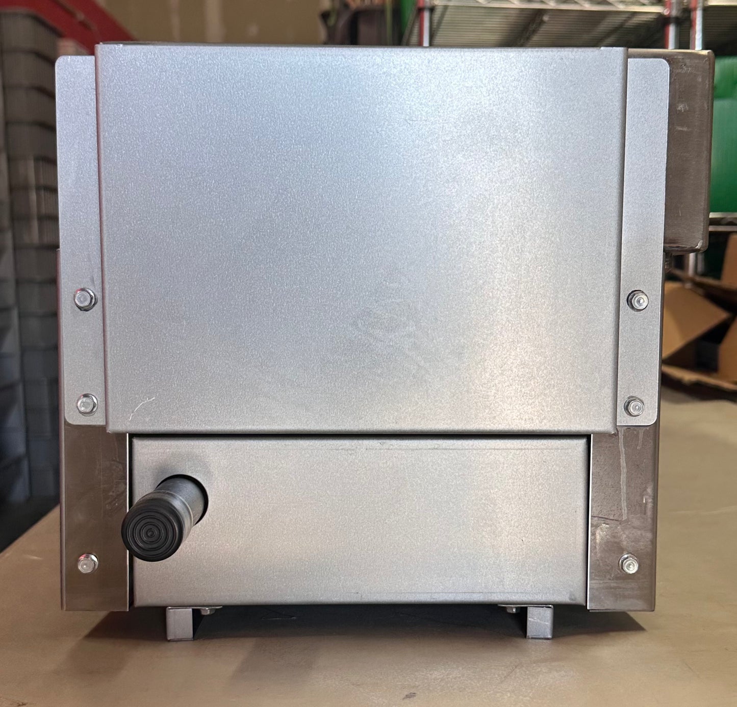 New - Dukers DCGMA12 12” Commercial Countertop Gas Griddle, 1 Burner, NG/LPG 30,000 BTU 1 inch Plate with Manual Controls (R551)