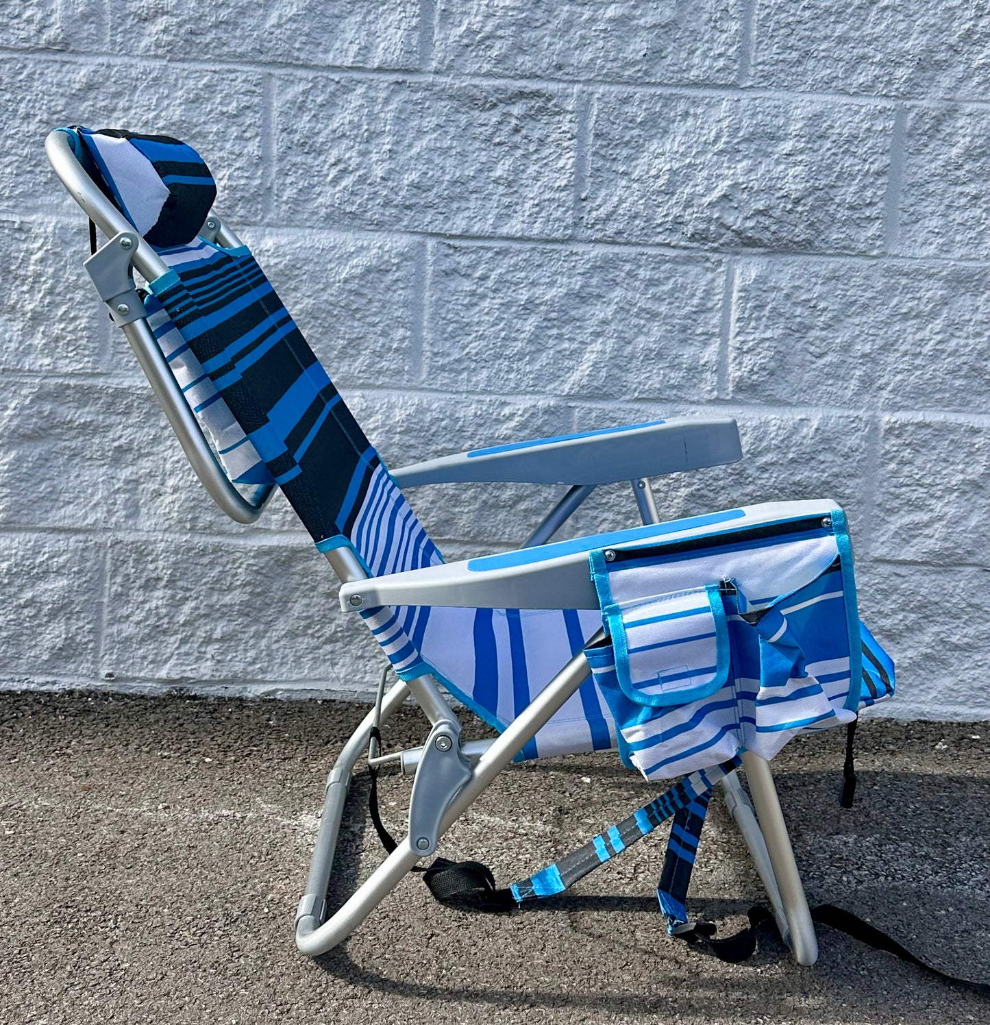 Heavy Duty, 5-Position Classic Beach Chair, Lightweight, Compact Portable, Lay Flat Folding Chair with Backpack Straps, Support to 300LBS Beach Chair for Sand, Patio,Camping (W619)