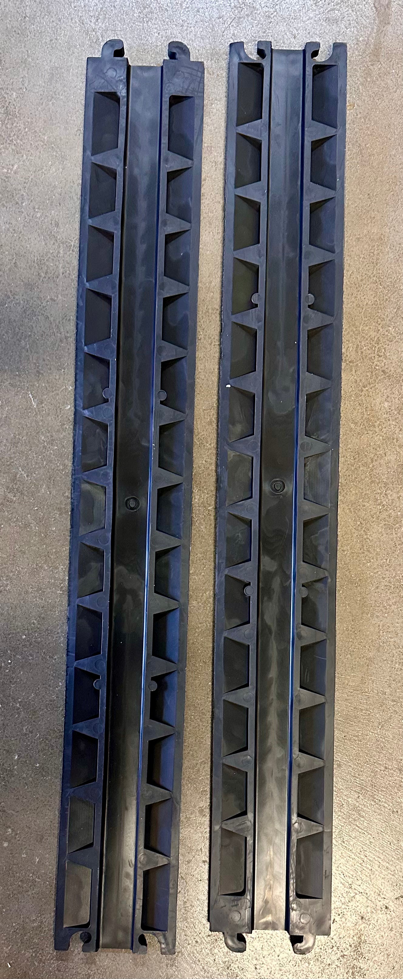 New - 2-Pack Rubber Cable Protector Ramp (G625)