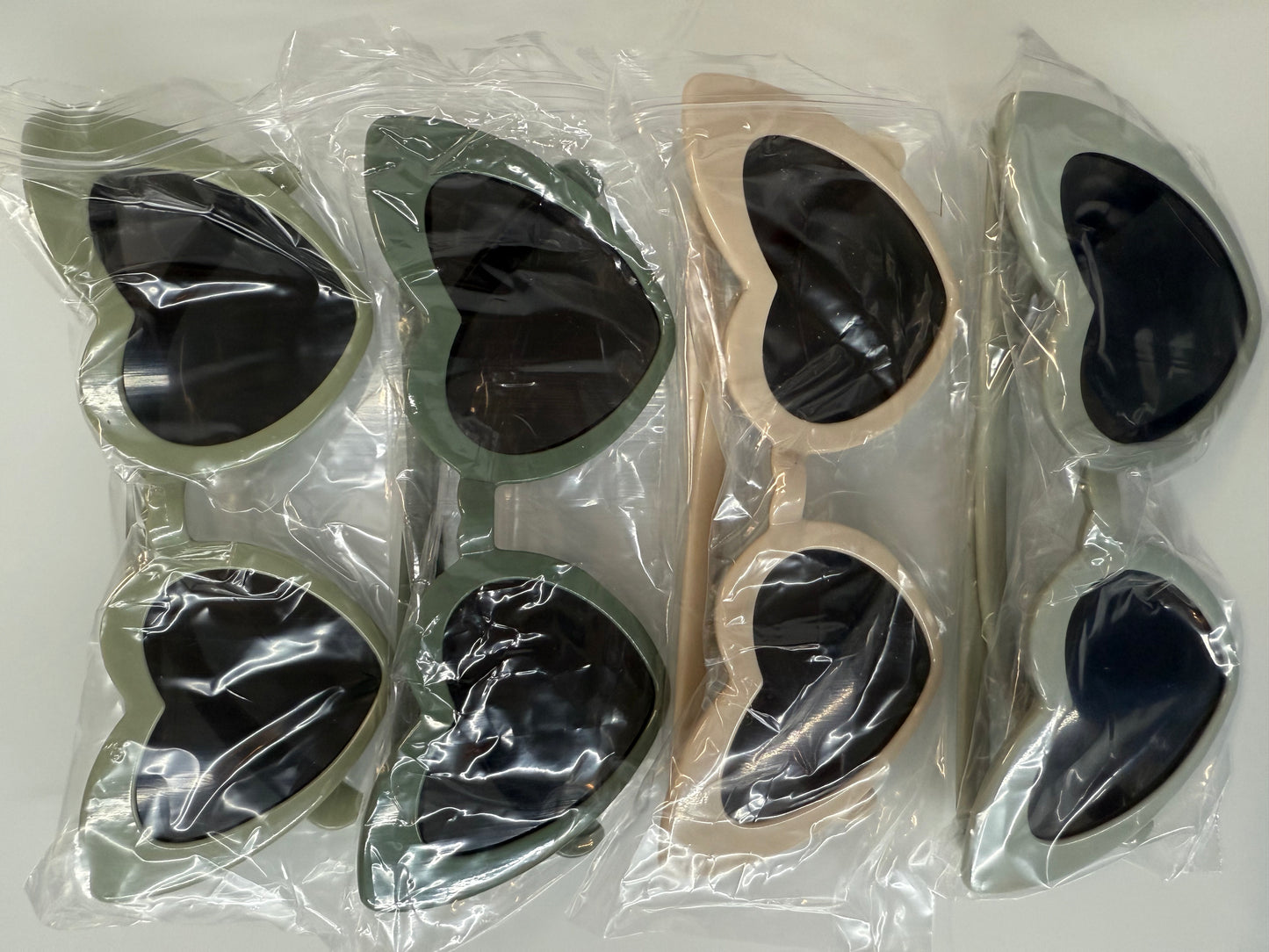 4 pairs of Heart Glasses
