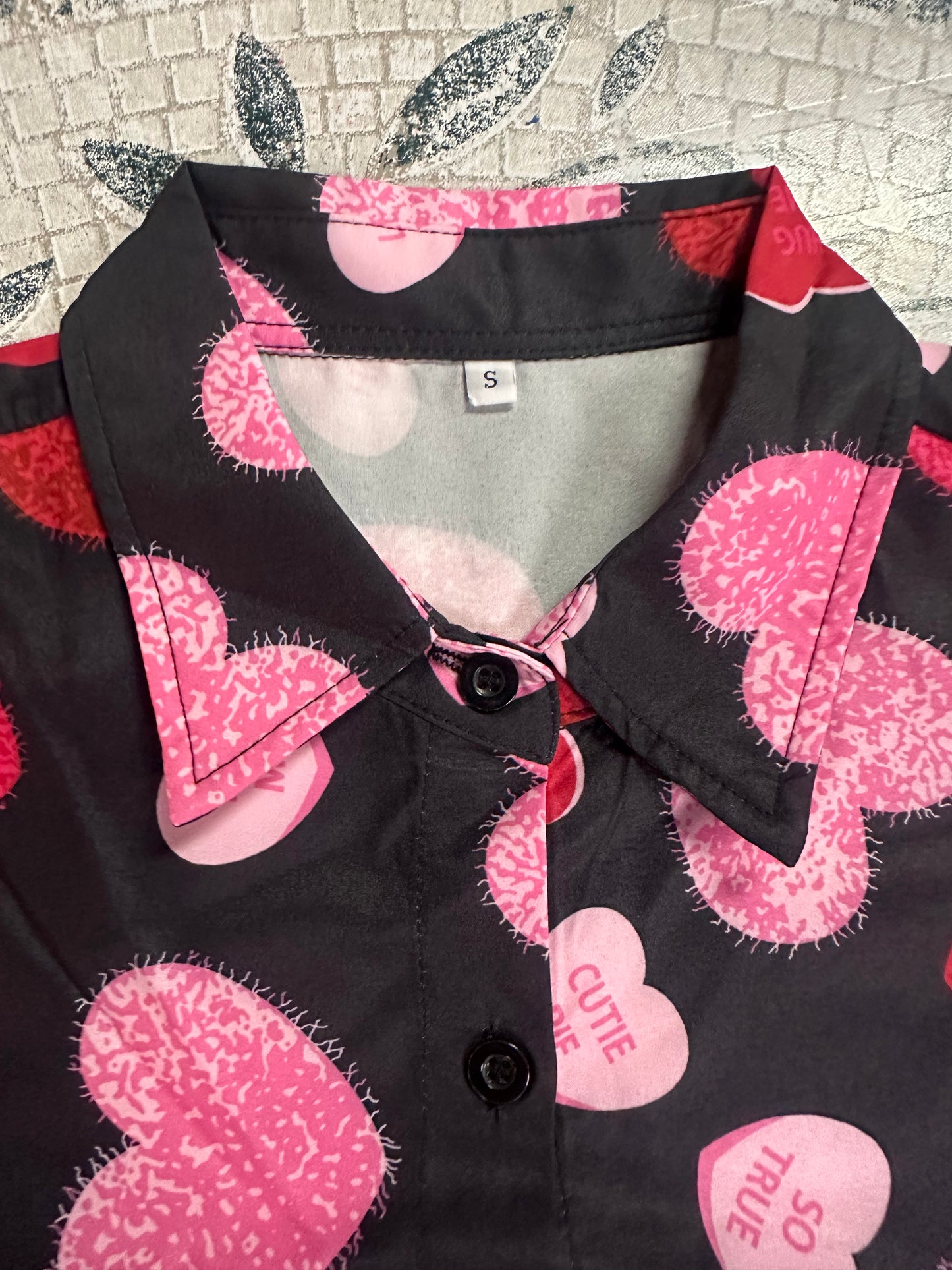 Heart Print Shirt, Short Sleeve Tee, Lapel Button Down Top (Size Adult Small)