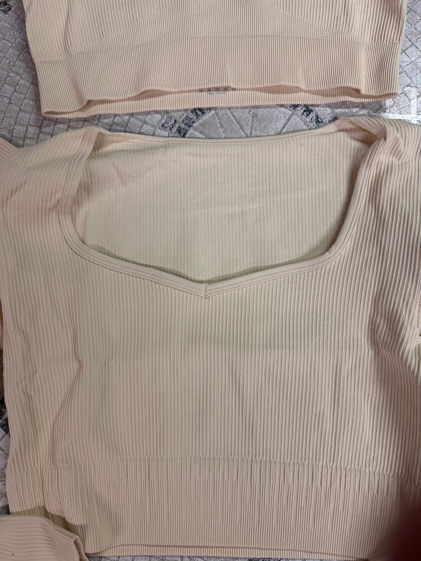 2-pack Long Sleeve Ribbed Knit Casual Basic Crop Tops, Different Neck Lines, Cream (Size Large)