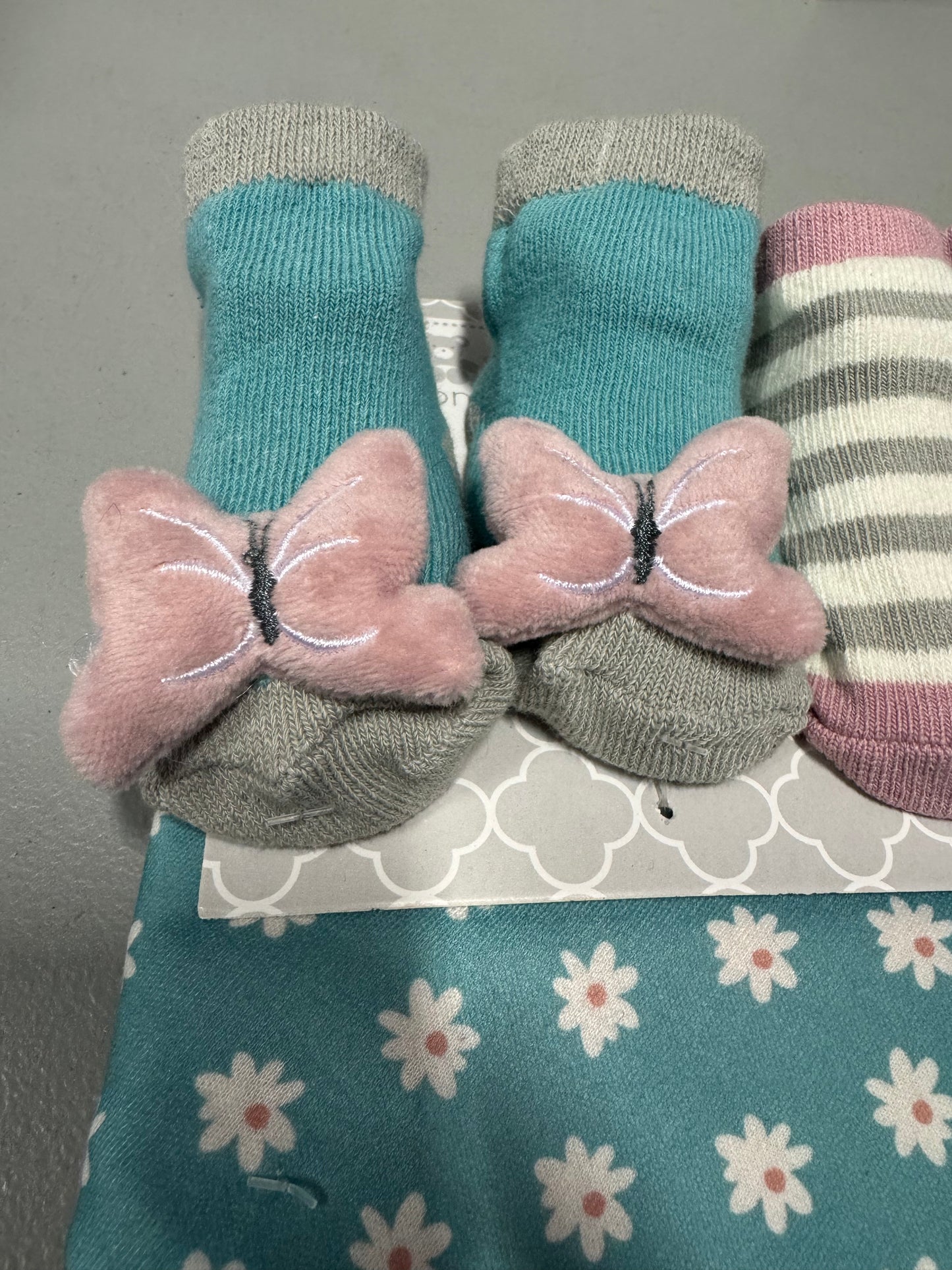 Bandana Bib and Sock Gift Set - Butterfly