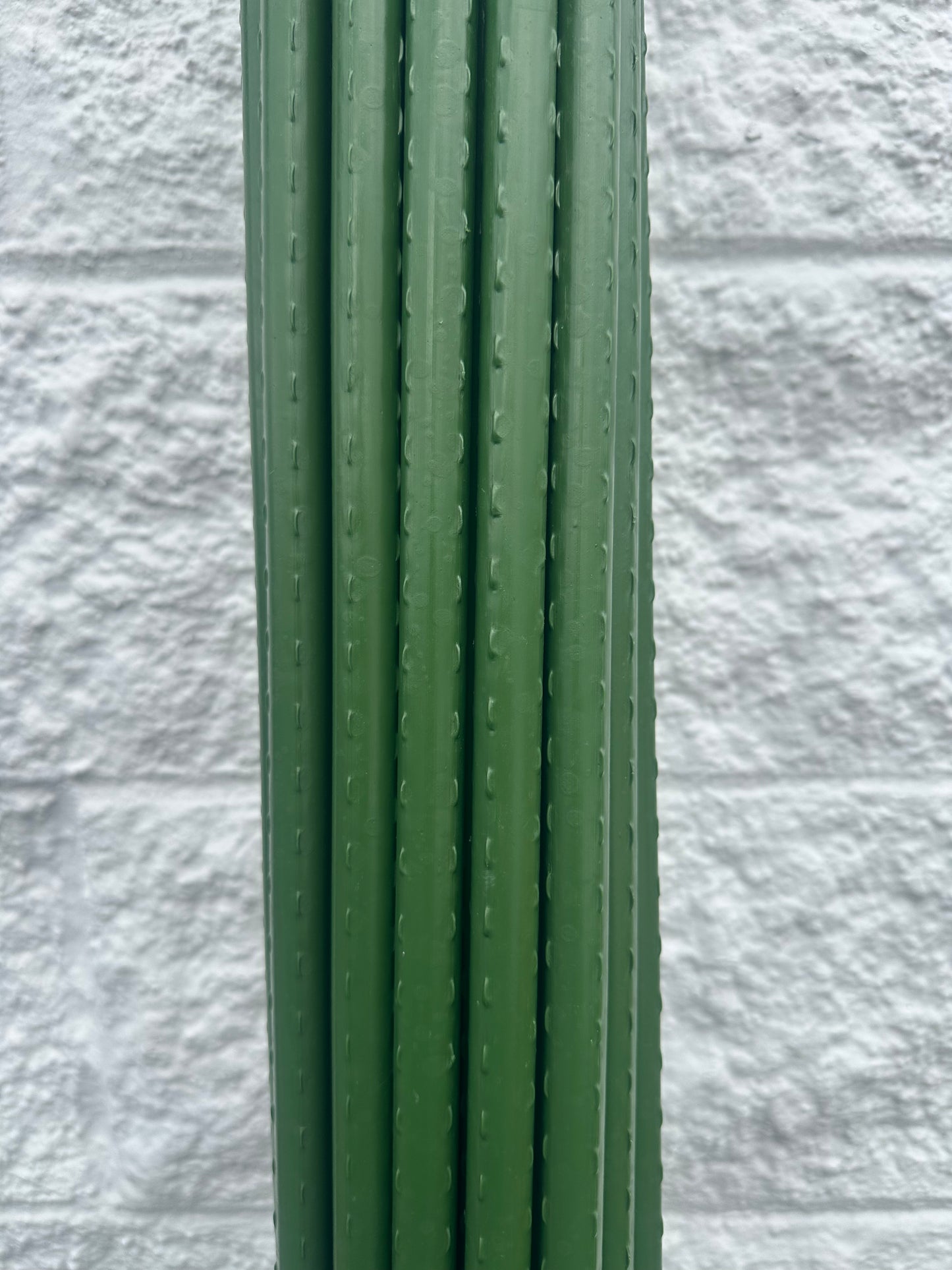 Garden Stakes 84 inch 7ft Sturdy Tomato Stakes, Plant Stakes for Outdoor Plants, Metal Plant Support Sticks for Gardening, Pack of 25