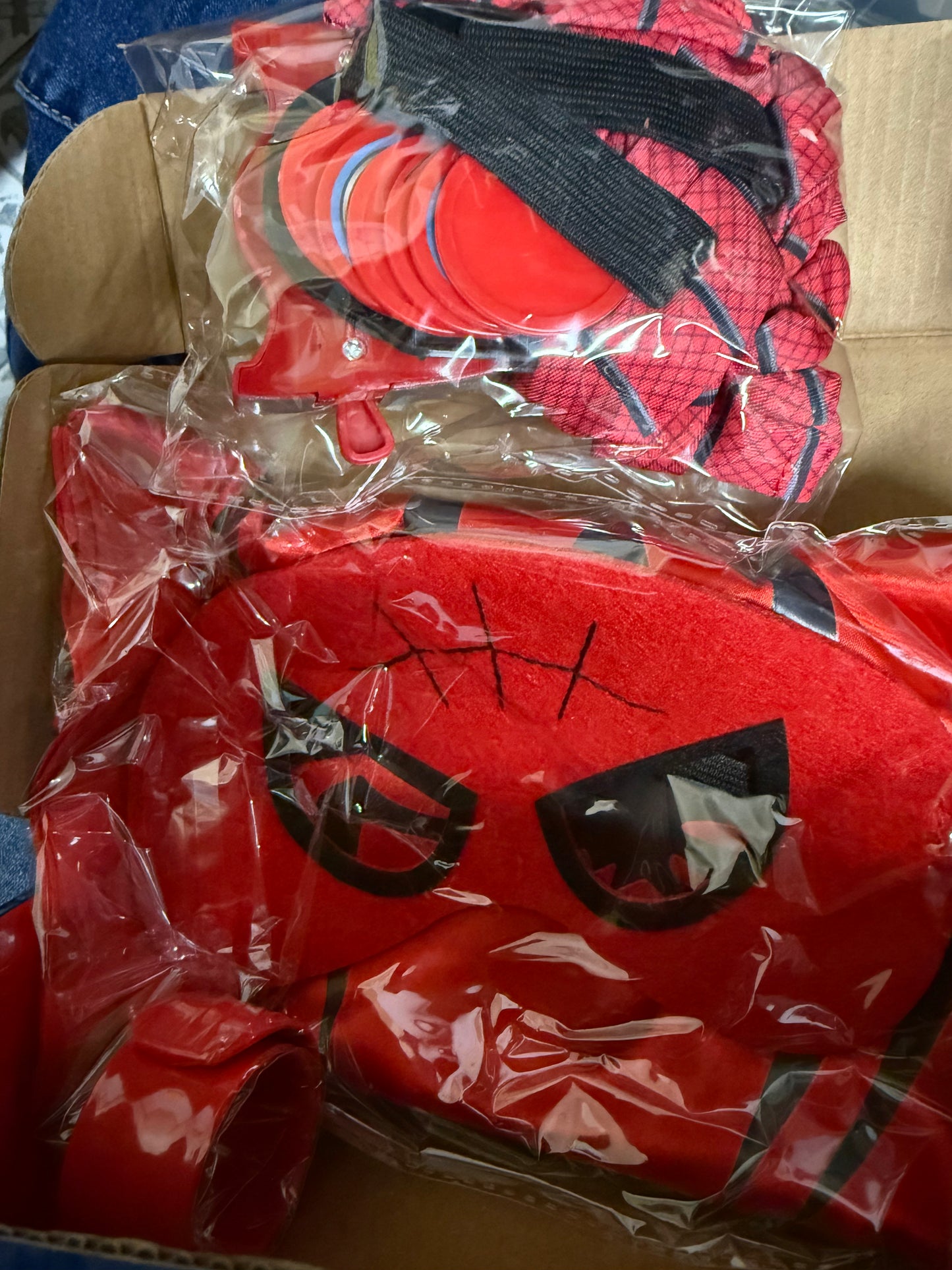 Spider Gloves Man Web Shooter Toy, Super Hero Capes and Mask for Kids Spider Plastic Superhero Launcher Glove