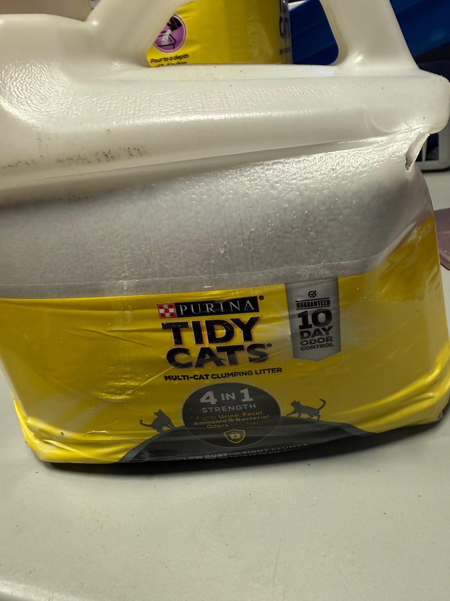 Purina Tidy Cats Clumping Cat Litter, 4-in-1 Strength Multi Cat Litter