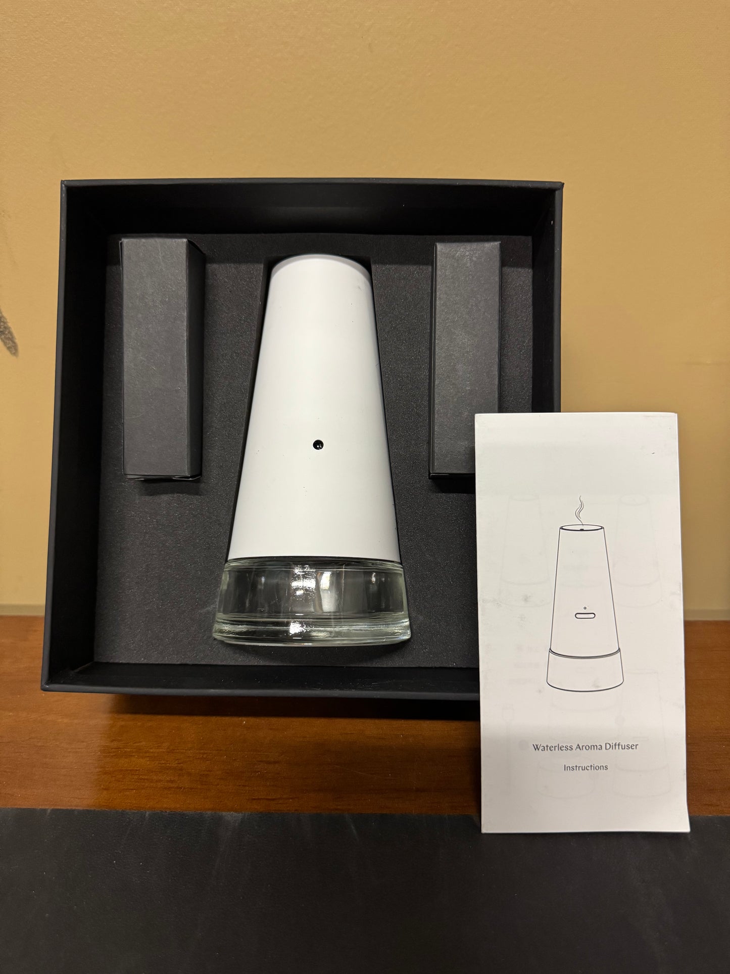 Waterless Aroma Diffuser with Velvet Rose & Oud Aroma Included