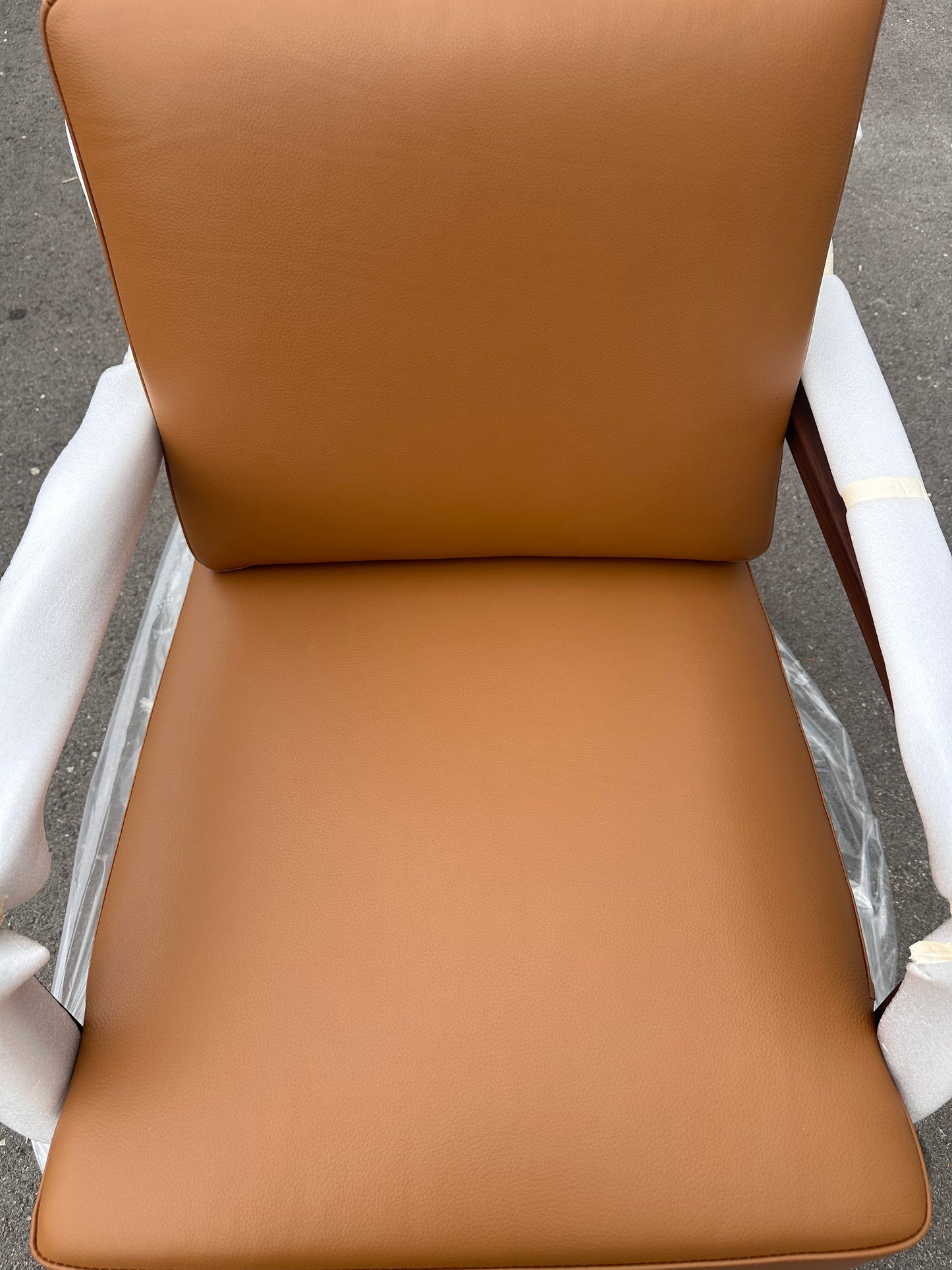 Valencia Ella Leather Accent Chair, Top Grain Nappa Leather, Mid-Century Modern Armchair with Sold Wood Frame for Living Room, Cognac (L1029)