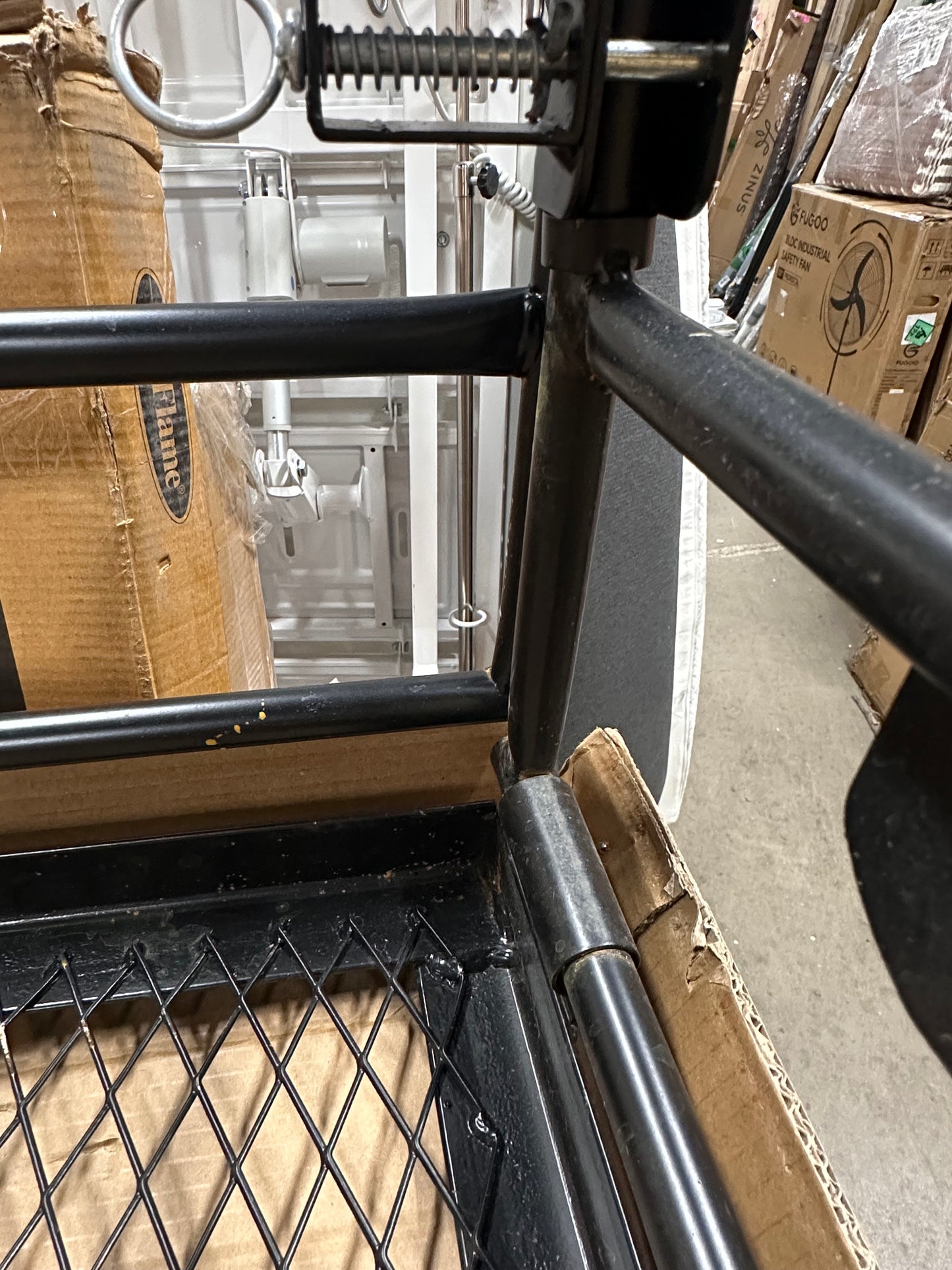 500 Lbs Heavy Duty Hitch Mount Cargo Carrier,  60"×24"x14.4"  Folding Cargo Rack, Rear Luggage Basket, Fits 2"
Receiver for Car, SUV, Camping, Traveling (G1023)