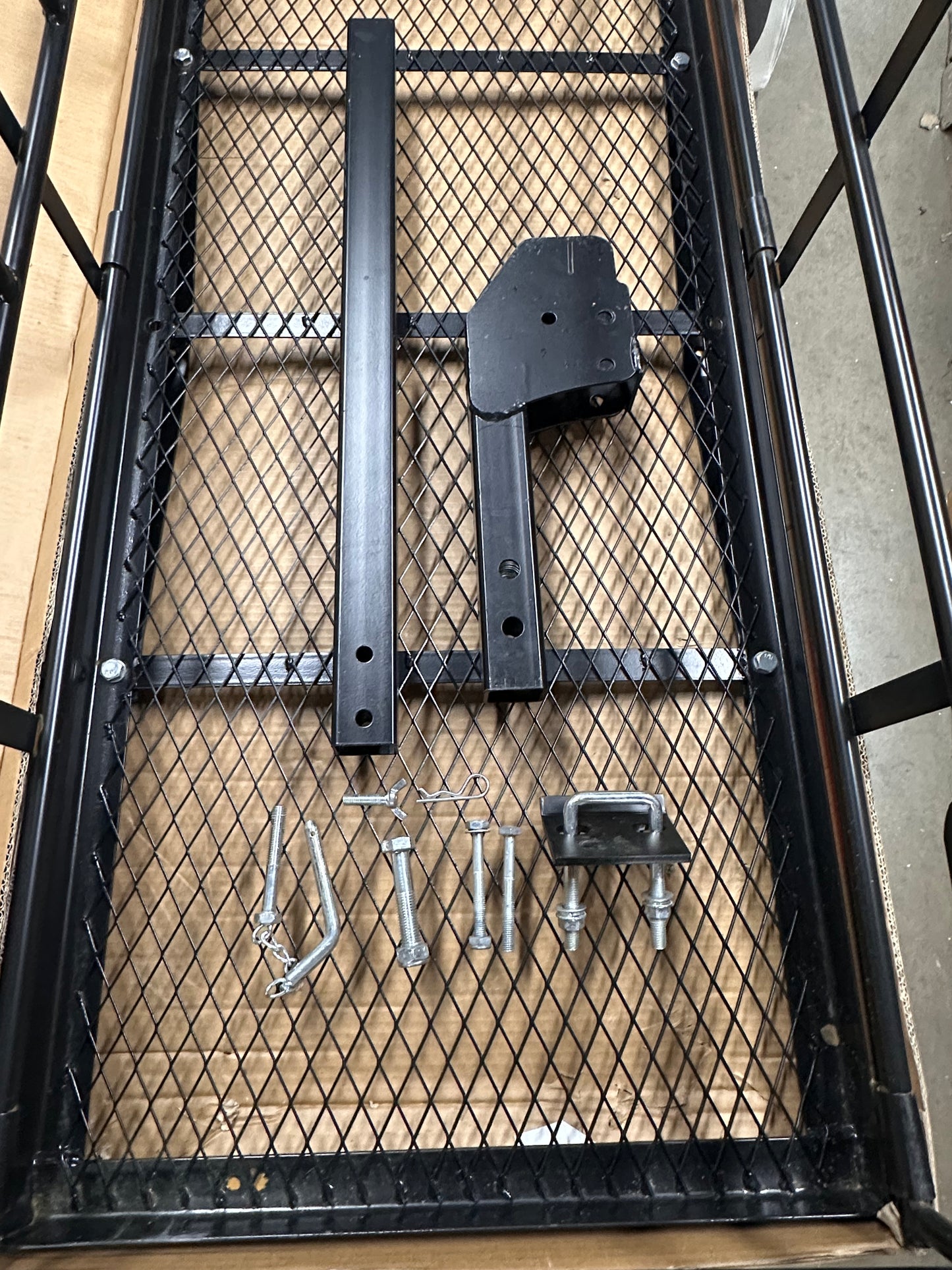 500 Lbs Heavy Duty Hitch Mount Cargo Carrier,  60"×24"x14.4"  Folding Cargo Rack, Rear Luggage Basket, Fits 2"
Receiver for Car, SUV, Camping, Traveling (G1023)