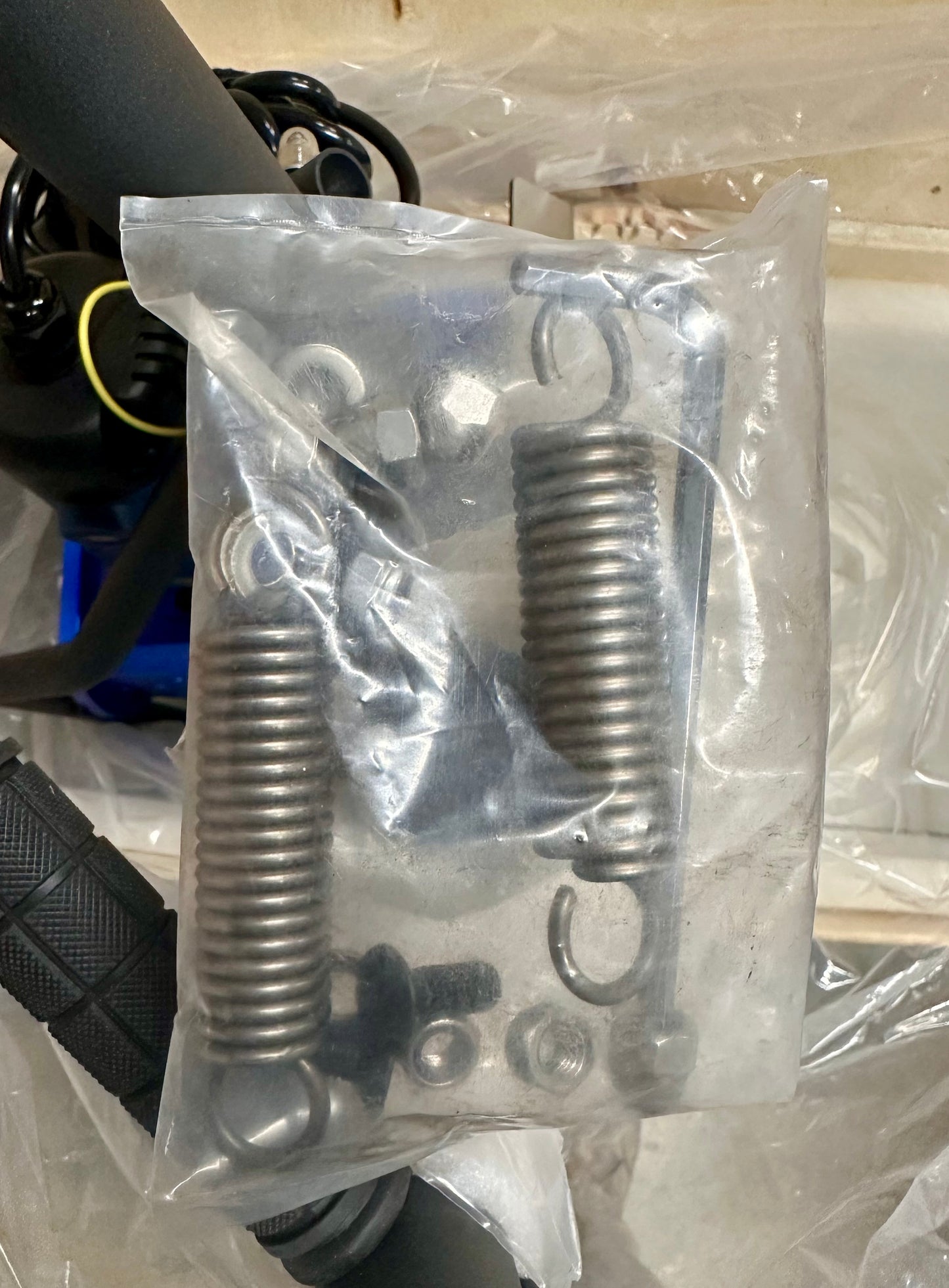 US Stock ZAC Slat Cleaner 1000W Slat Cleaning Machine Slat Cleaner Remover Suitable for 3-8mm Sword Fence Apply for CNC Oxygen Cutting Machine (JS-1000 Slat Cleaner) (R712)