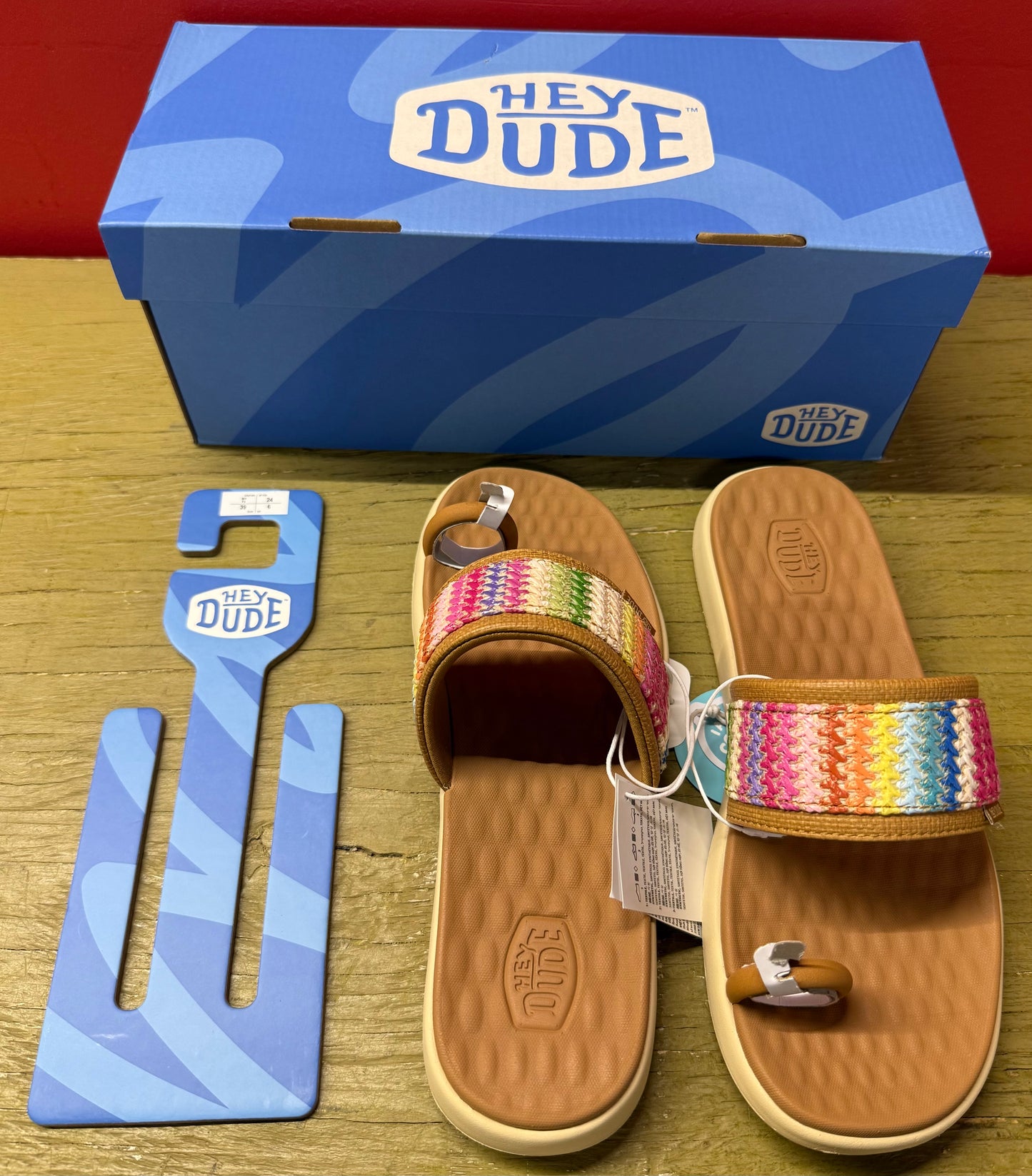 HEYDUDE Maui Breeze Toe Loop Sandal Size: US W8
