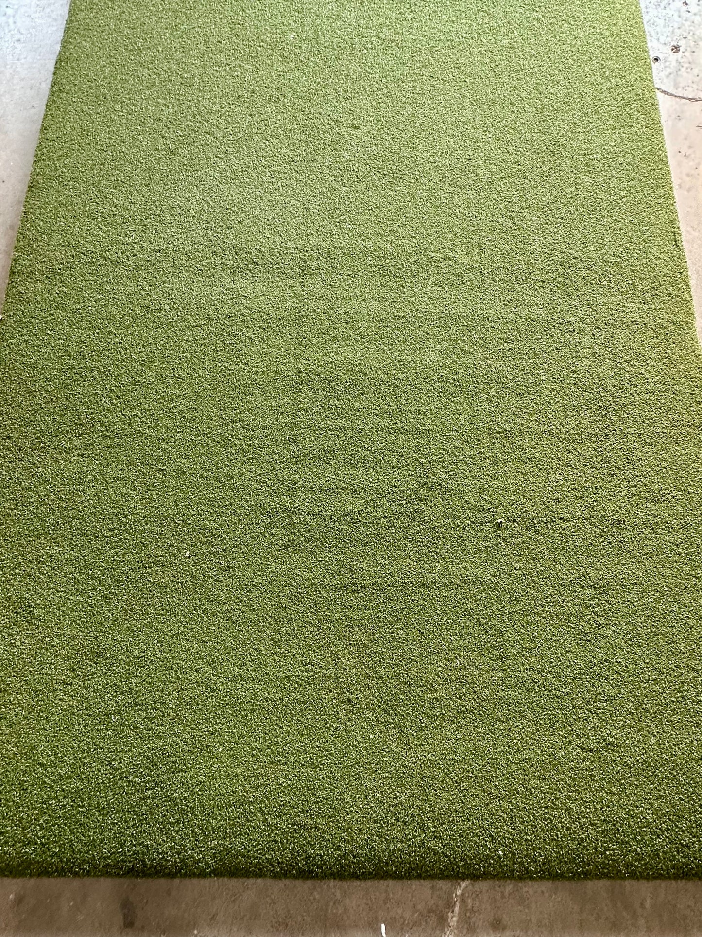 5' X 8' Simulator Size Golf Mat, Heavy Duty Commercial Practice
Mat, Accepts A Real Tee, Swing Down and Through, Indoor/Outdoor (W500)