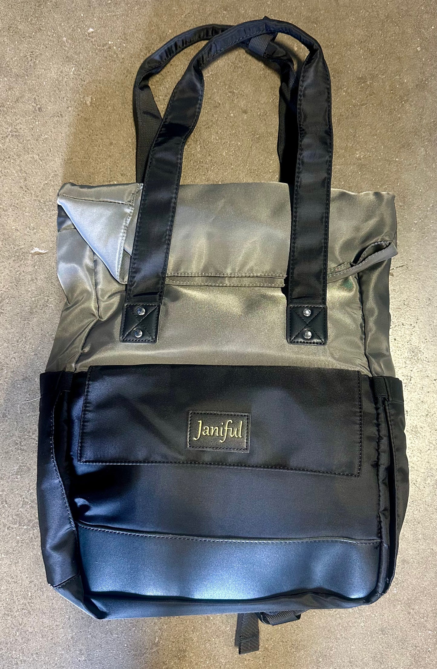 Laptop Backpack, Wide Top Open, Airline Friendly Daypack, Backpack with Charging Port for Business or Daily Use, Computer Bag Fits 15.6 Inch Notebook