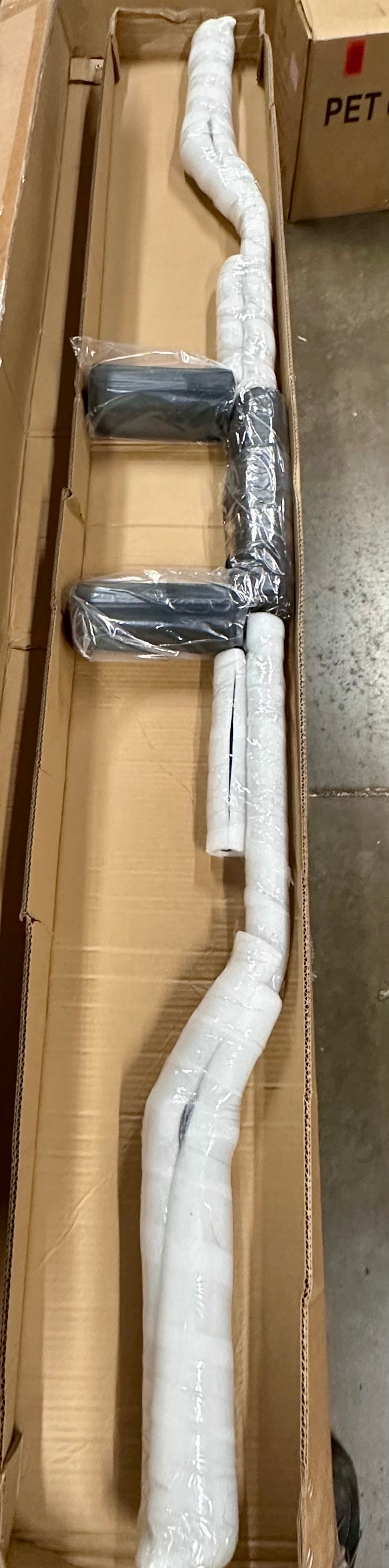 7FT Safety Squat Bar Load 700LBS, 2" Sleeve Olympic Barbell with Comfortable Neck Pad, Ideal for Free Weight Strength Training (W632)