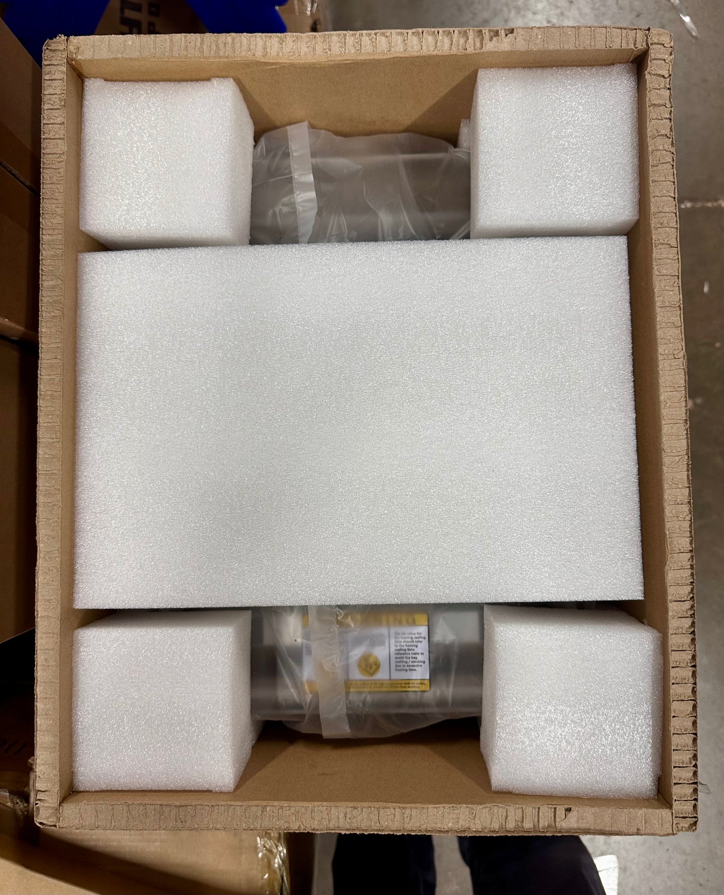 VEVOR Chamber Vacuum Sealer, DZ-260A 6.5 cbm/h Pump Rate, Excellent Sealing Effect with Automatic Control, 110V/60Hz Professional Foods Packaging Machine Used for Fresh Meats (260W) (R748)