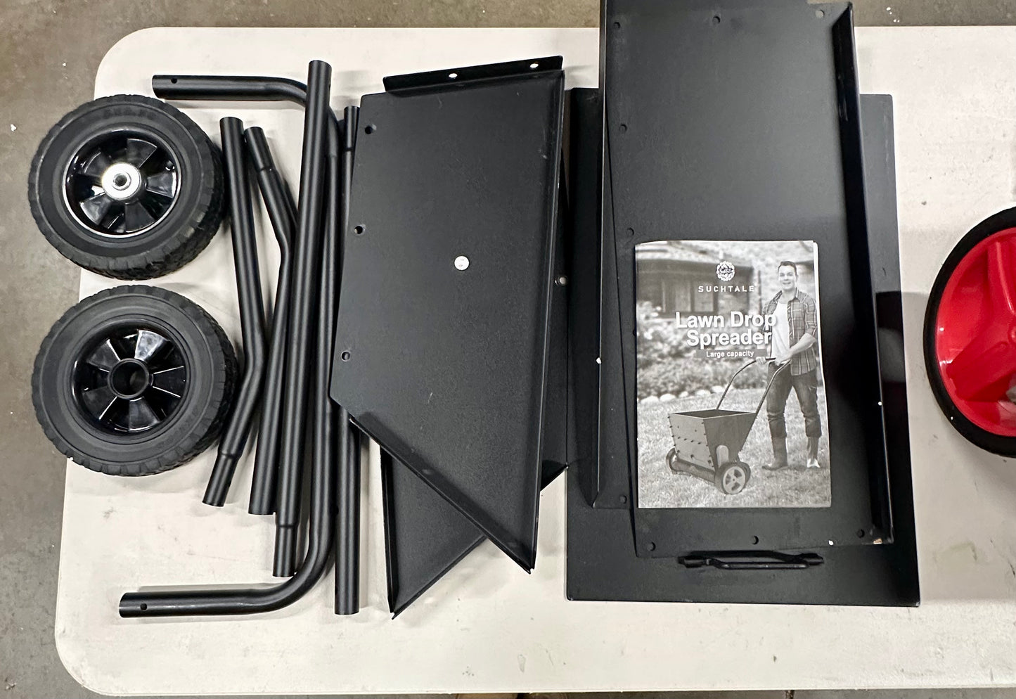 Push Lawn Spreader for Compost & Peat Moss, Organic Fertilizer , Applicator with Rotating Blades, Adjustable Rate, Metal Mesh Basket, Topdresser (G987)