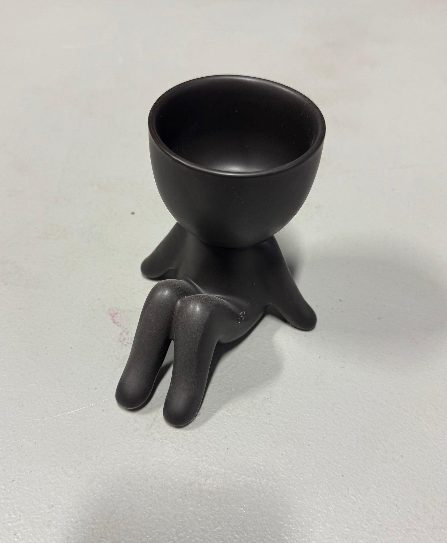 Artificial Succulent Plants with Creative Human Shaped Pots, Mini Potted Plants (Matte Black)