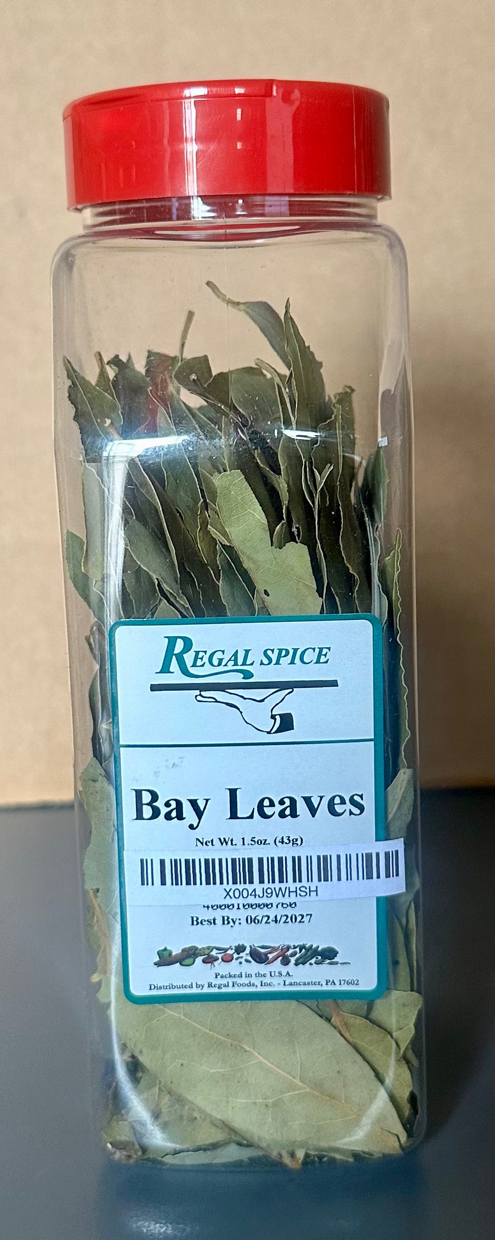 Regal Whole Bay Leaves Spice - Dried Bay Leaf Herb to Add Strong And Tangy Flavor to Your Dishes ( Laurel and Bay Leaves 1.5 oz Small Container for Cooking and Seasoning Needs)