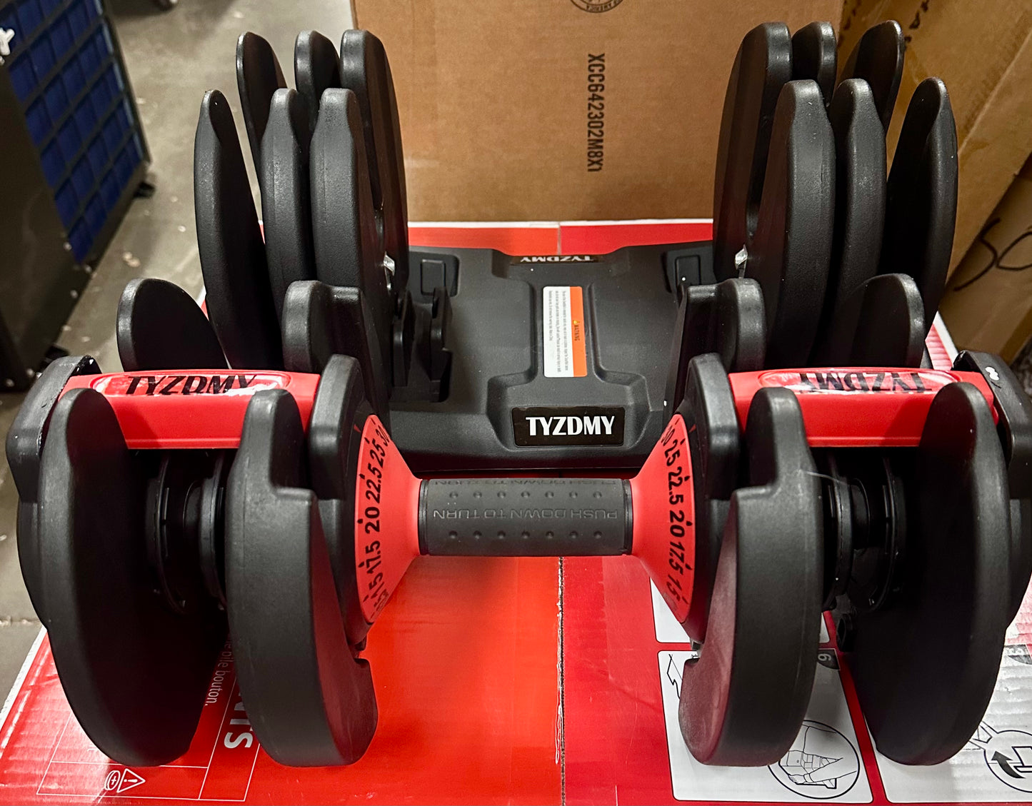 Adjustable Dumbbell, Single Free Weight, Adjustable 52.5 lbs, 15 in 1, Gym Equipment for Home Strength Training (W530)