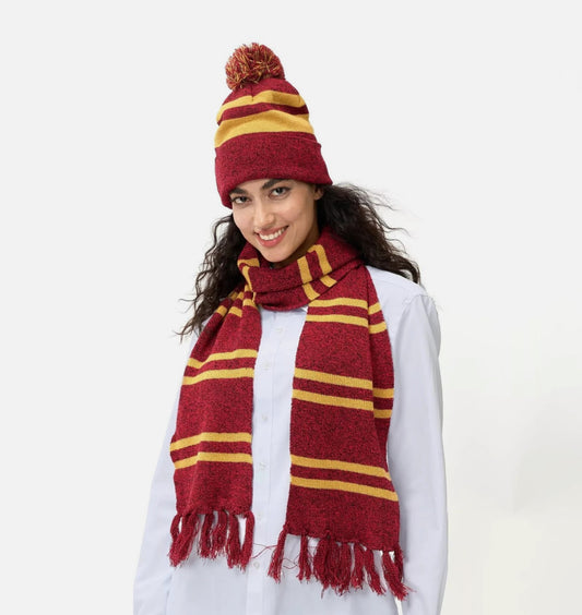Harry Potter Gryffindor 2PCS Halloween Classic Striped Scarf and Pom Beanie Set