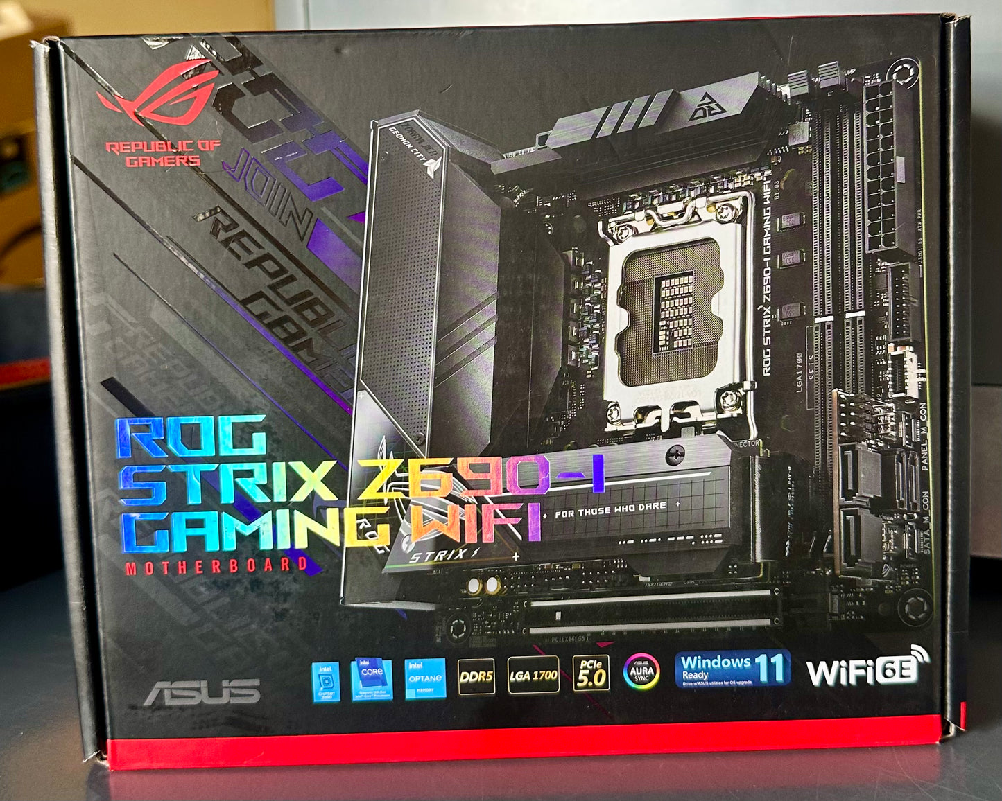 ASUS ROG Strix Z690-I Gaming mini-ITX Motherboard - WiFi 6E, PCIe 5.0, DDR5, Thunderbolt 4, M.2 (Bin 154)
