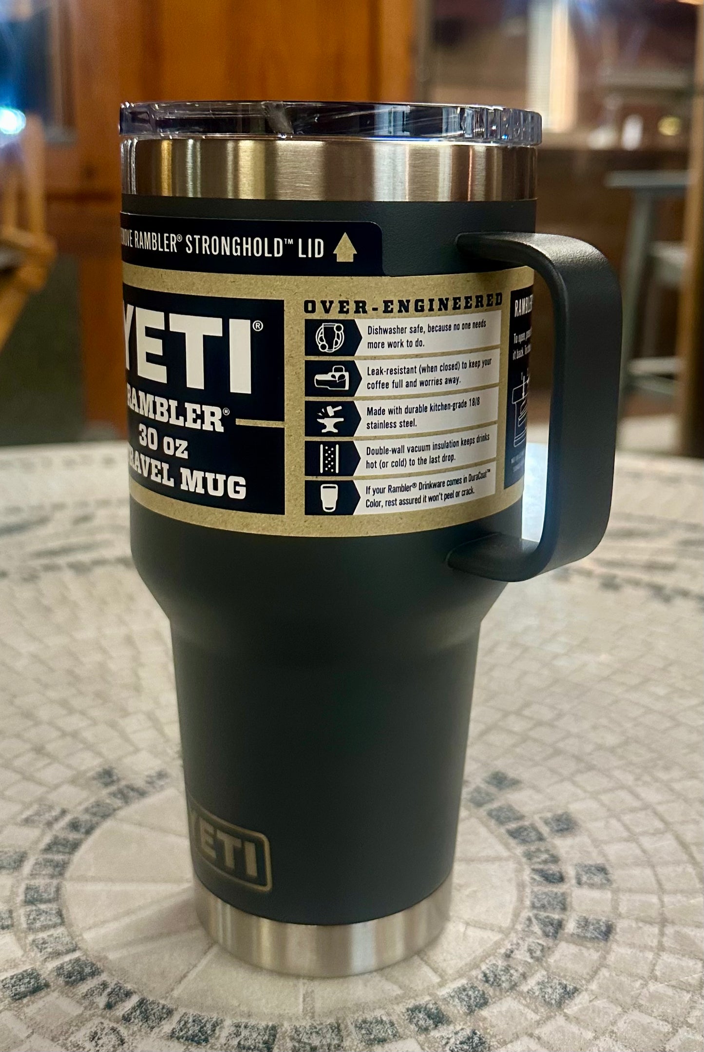 YETI Rambler 30 oz Travel Mug, Stainless Steel, Vacuum Insulated with Stronghold Lid, Charcoal