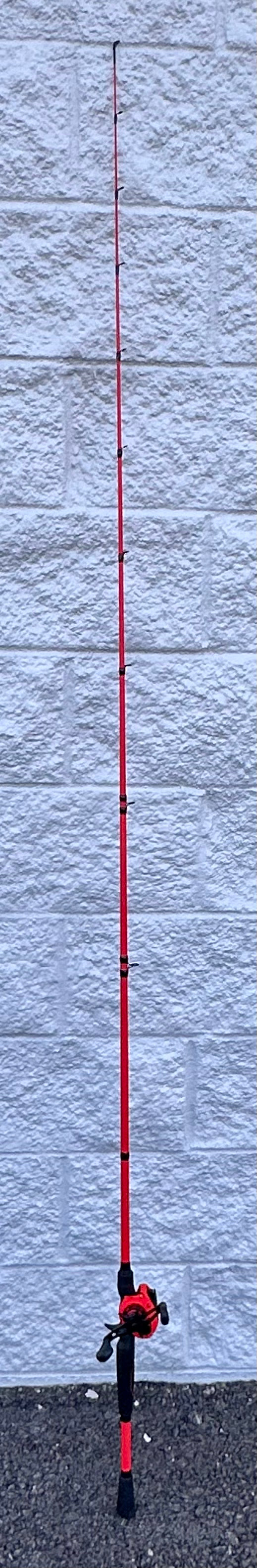 Lew's MACH Smash Baitcast Reel and Fishing Rod Combo, IM6 Graphite Blank Fishing Rod, Split Grip Winn Dri-Tac Handle, Fluorescent Red (W540)