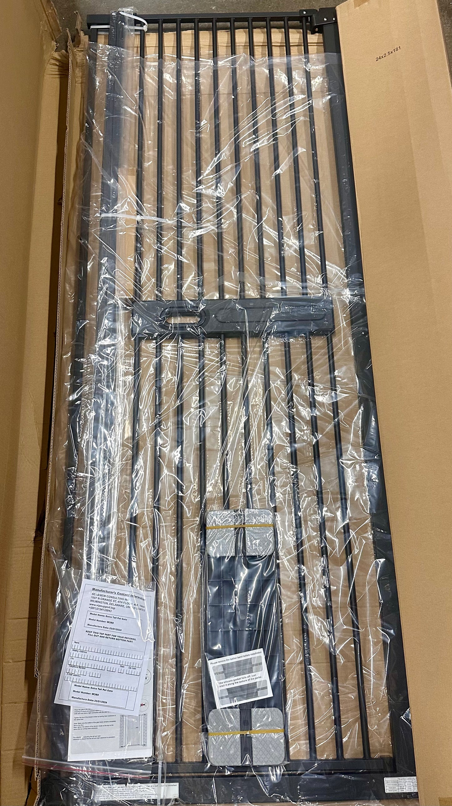 71" Extra Tall Pet Gate for Doorways, 29.9-45.6" Wide Tall Pet Safety Gate, Baby Safety Gate, Pressure Mounted, No Drill, Walk Through Door, Black Metal (R777)