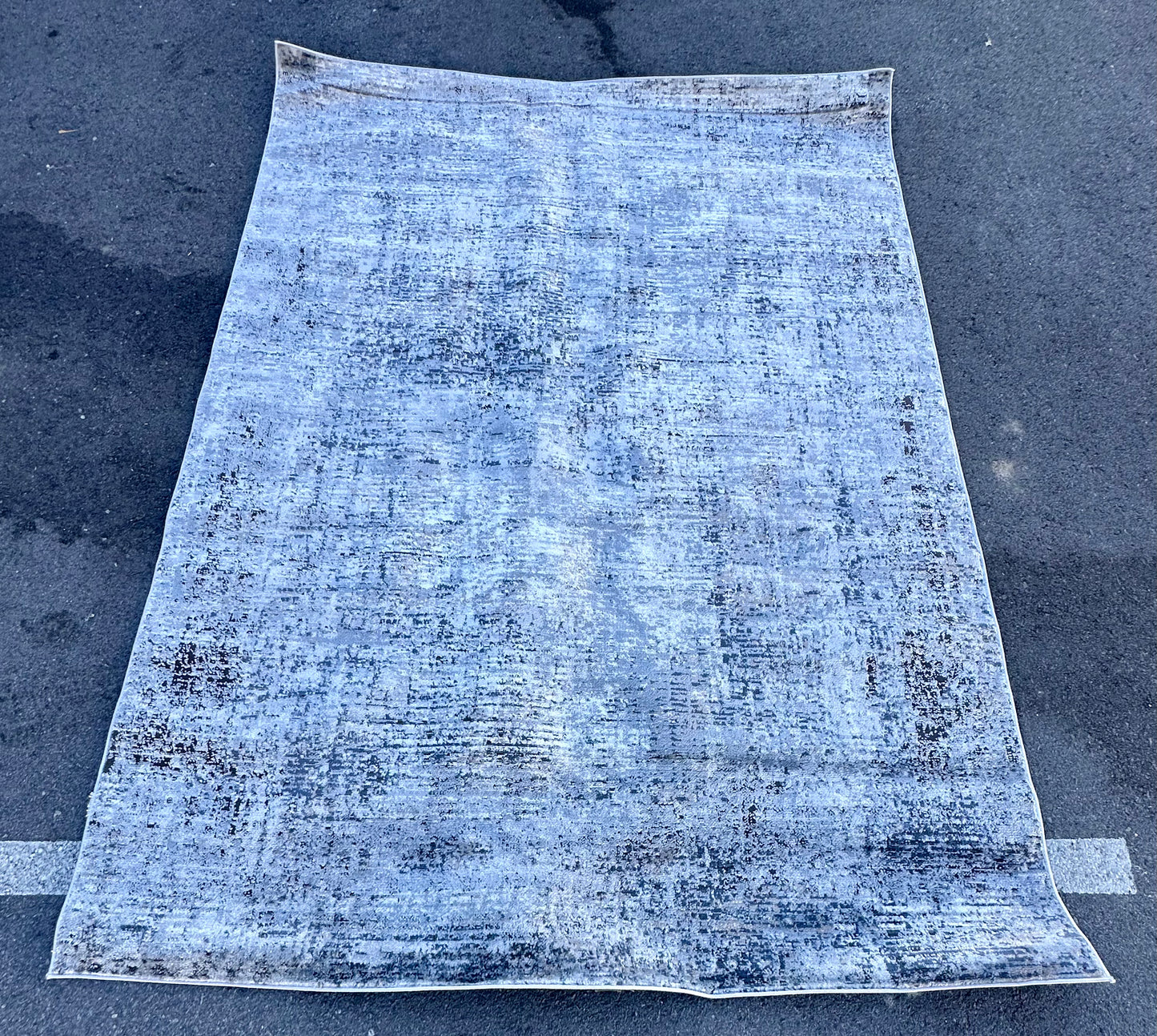 Loloi Teagan Collection TEA-05 Denim/Slate 6'-7" x 9'-2" Area Rug, Large, Soft Neutral Rug, High-Traffic for Living Room, Bedroom, Home Office, Dining Area (L1102)