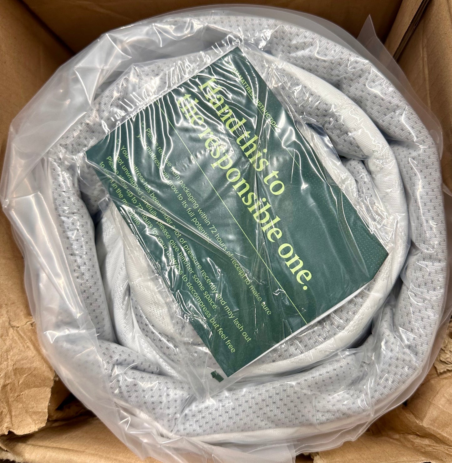 ZINUS Queen Size Green Tea Memory Foam Mattress (B1134)