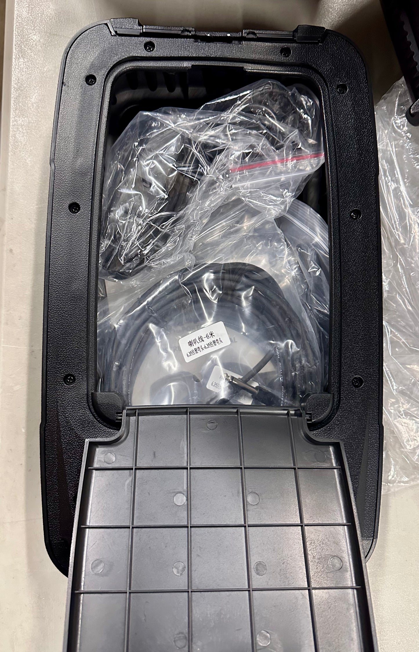 8-Channel Portable PA System with Bluetooth, Microphone, 2 Speaker Stands, USB, Reverb/Delay Effects
- Perfect for Outdoor Events, Parties, Weddings, Church Services (2 x 10 Woofers) (R676)