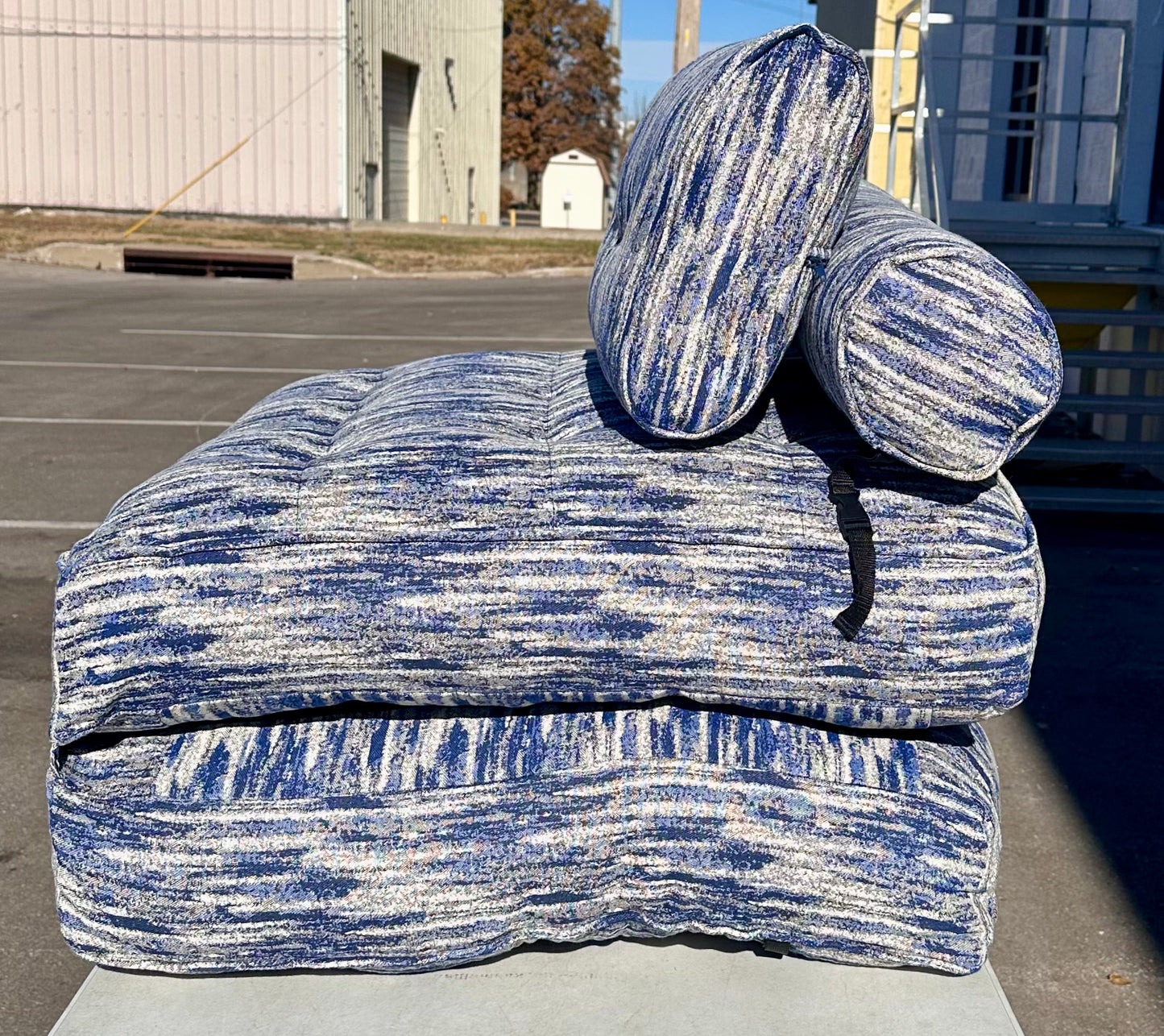 Folding Sofa Bed, Convertible Sleeper Chair Bed, Floor Couch for Adults with Back Support and Pillow, Comfy Floor Sofa Lounge for Small Spaces, Zha Blue (L1103)