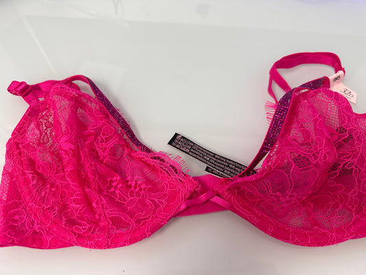 Victoria’s Secrets Bra Size 32D