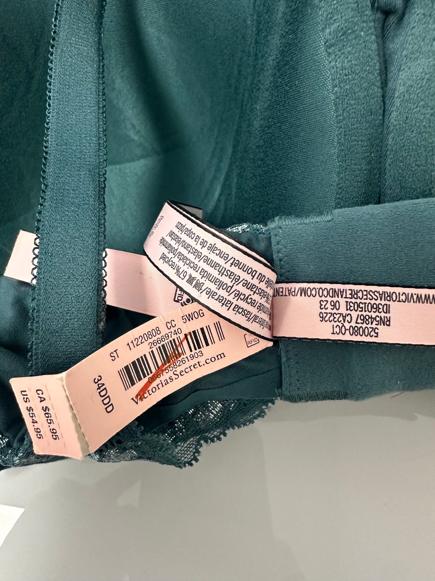 Victoria’s Secrets Bra Size 34DDD