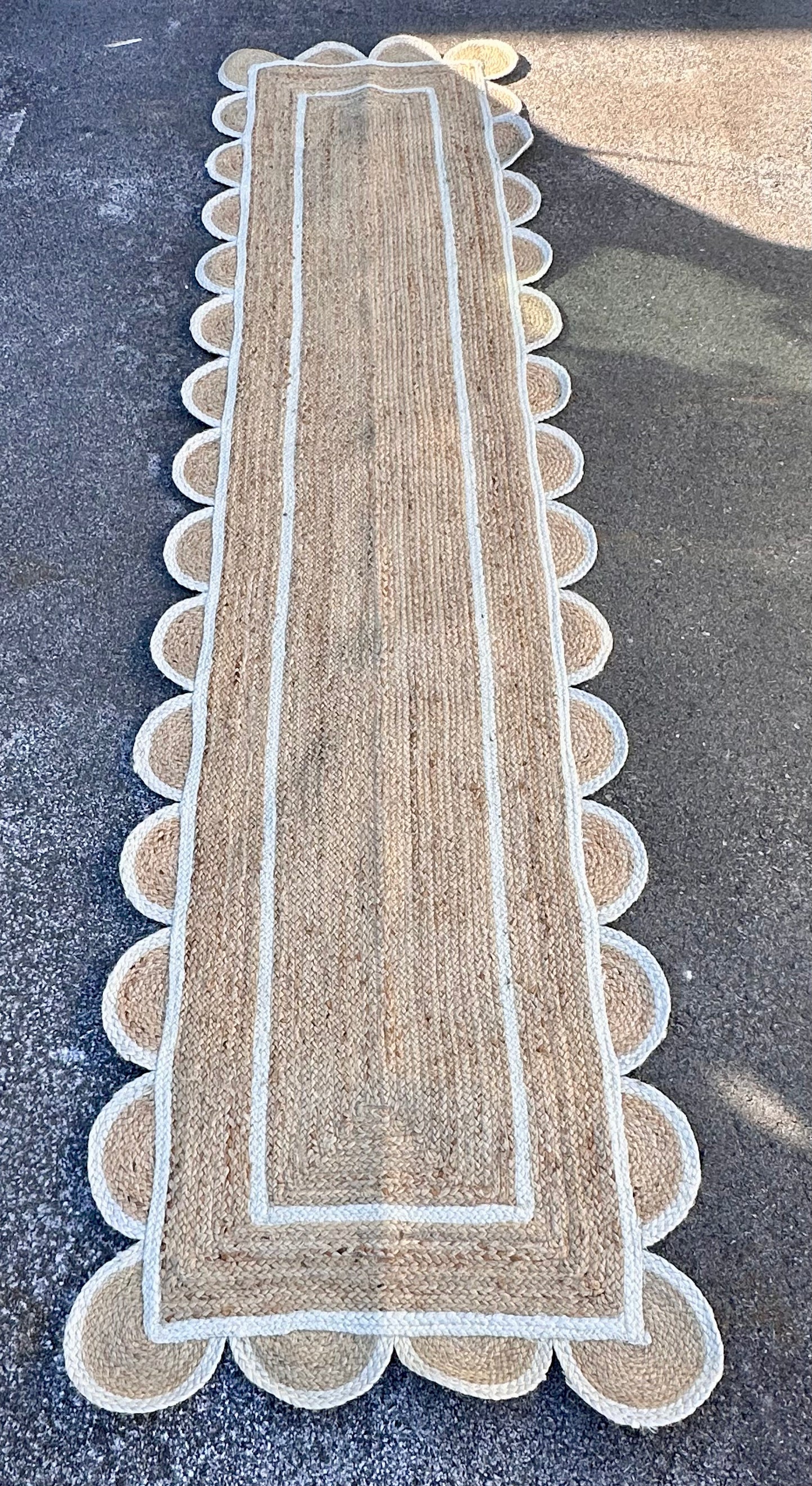 Scallop Pattern Jute Bohemian Area Rug (2'6"x10', Off White) (L1120)