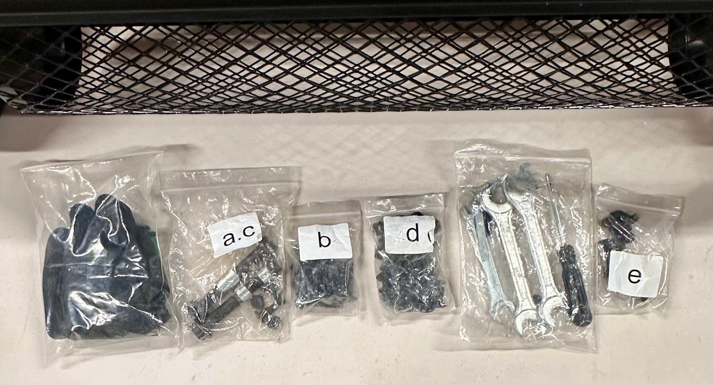 Push Lawn Spreader for Compost & Peat Moss, Organic Fertilizer , Applicator with Rotating Blades, Adjustable Rate, Metal Mesh Basket, Topdresser (G987)